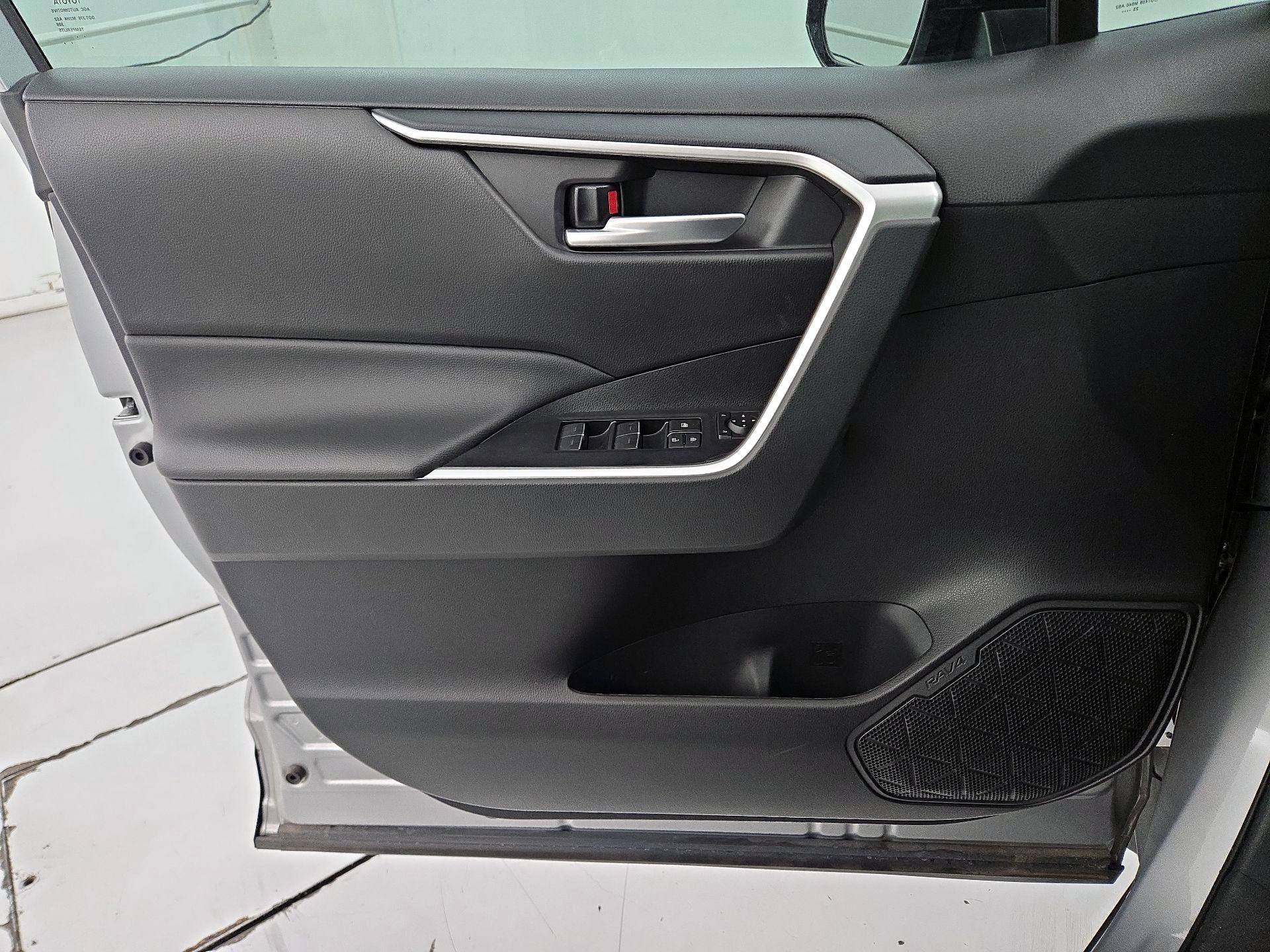 Thumbnail: 2024 Toyota RAV4 - 12