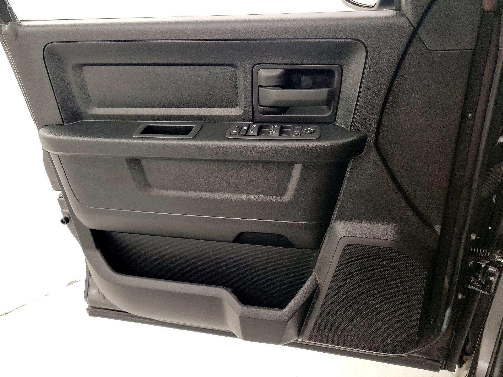 Thumbnail: 2024 RAM 1500 Classic - 12