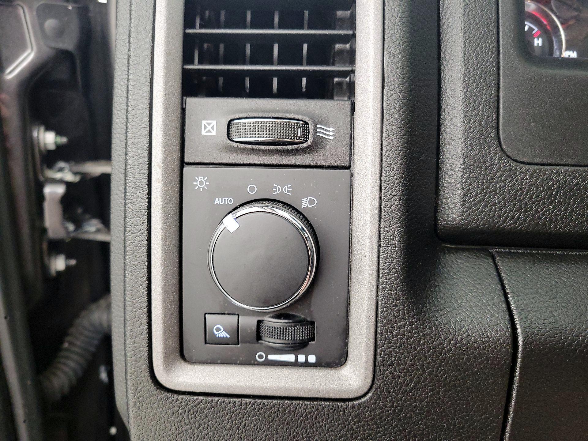 Thumbnail: 2024 RAM 1500 Classic - 13