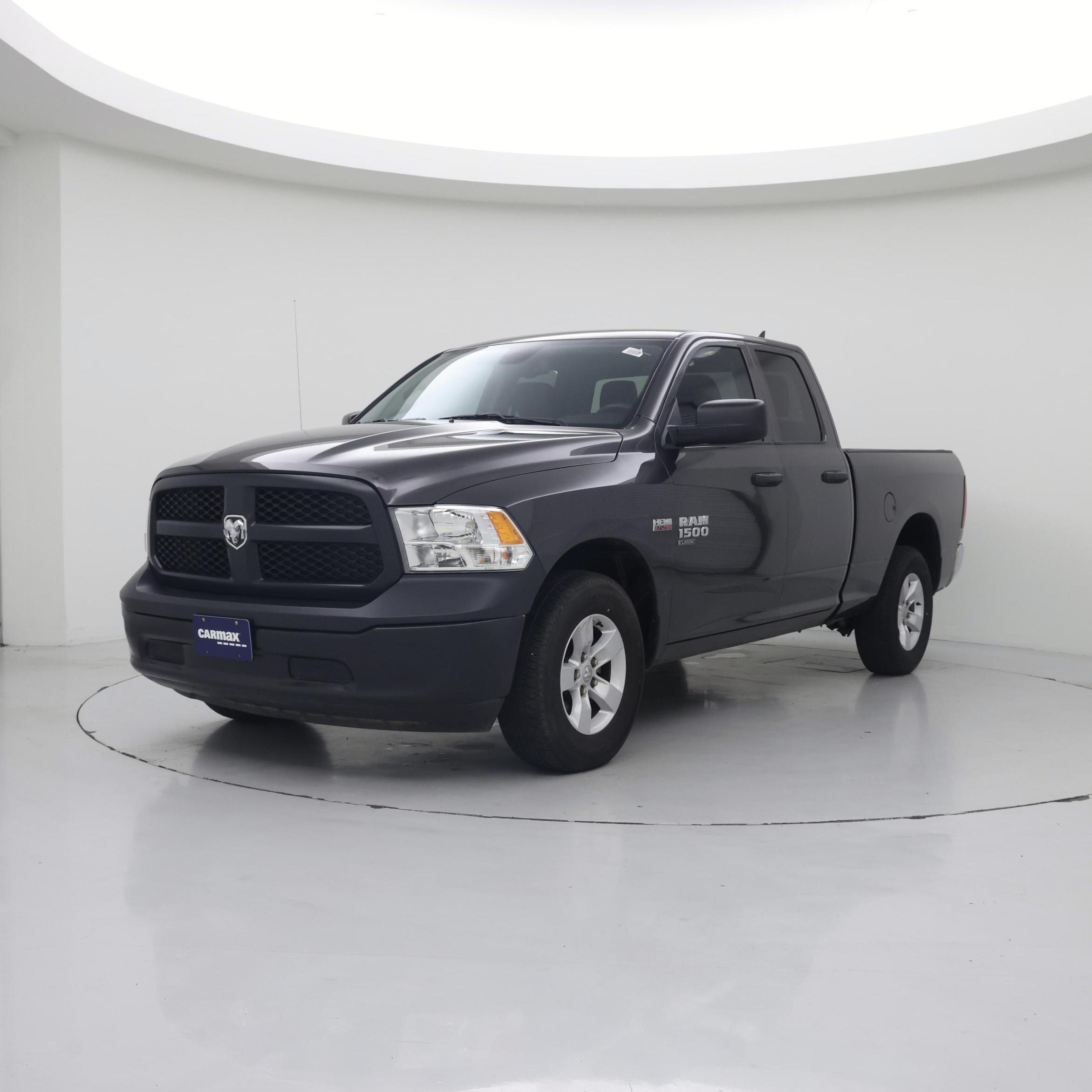 Thumbnail: 2024 RAM 1500 Classic - 4