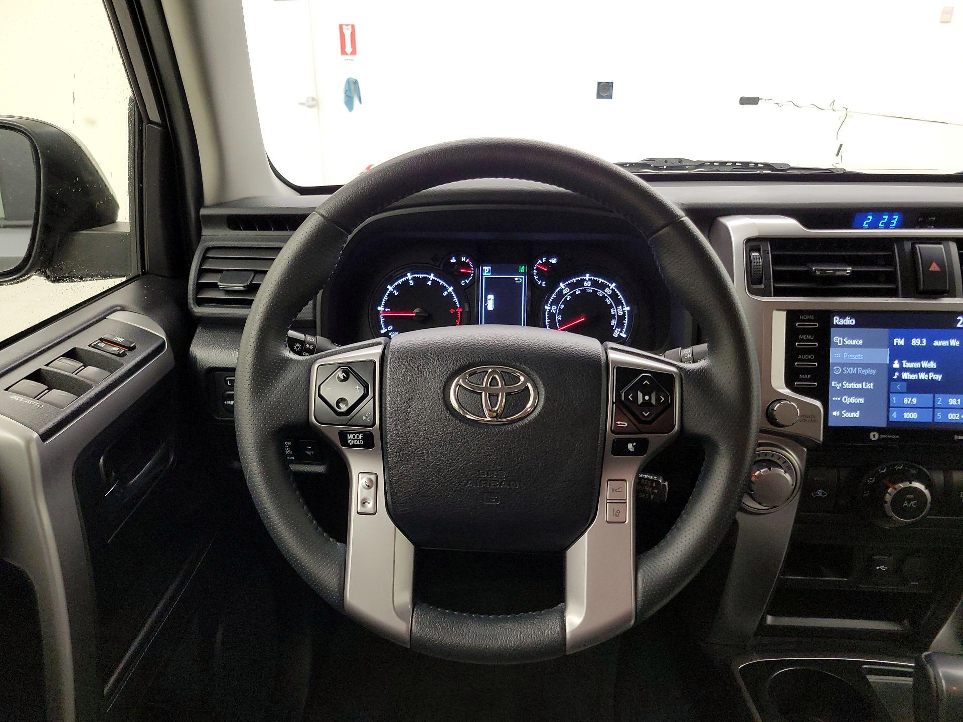 Thumbnail: 2023 Toyota 4Runner - 10