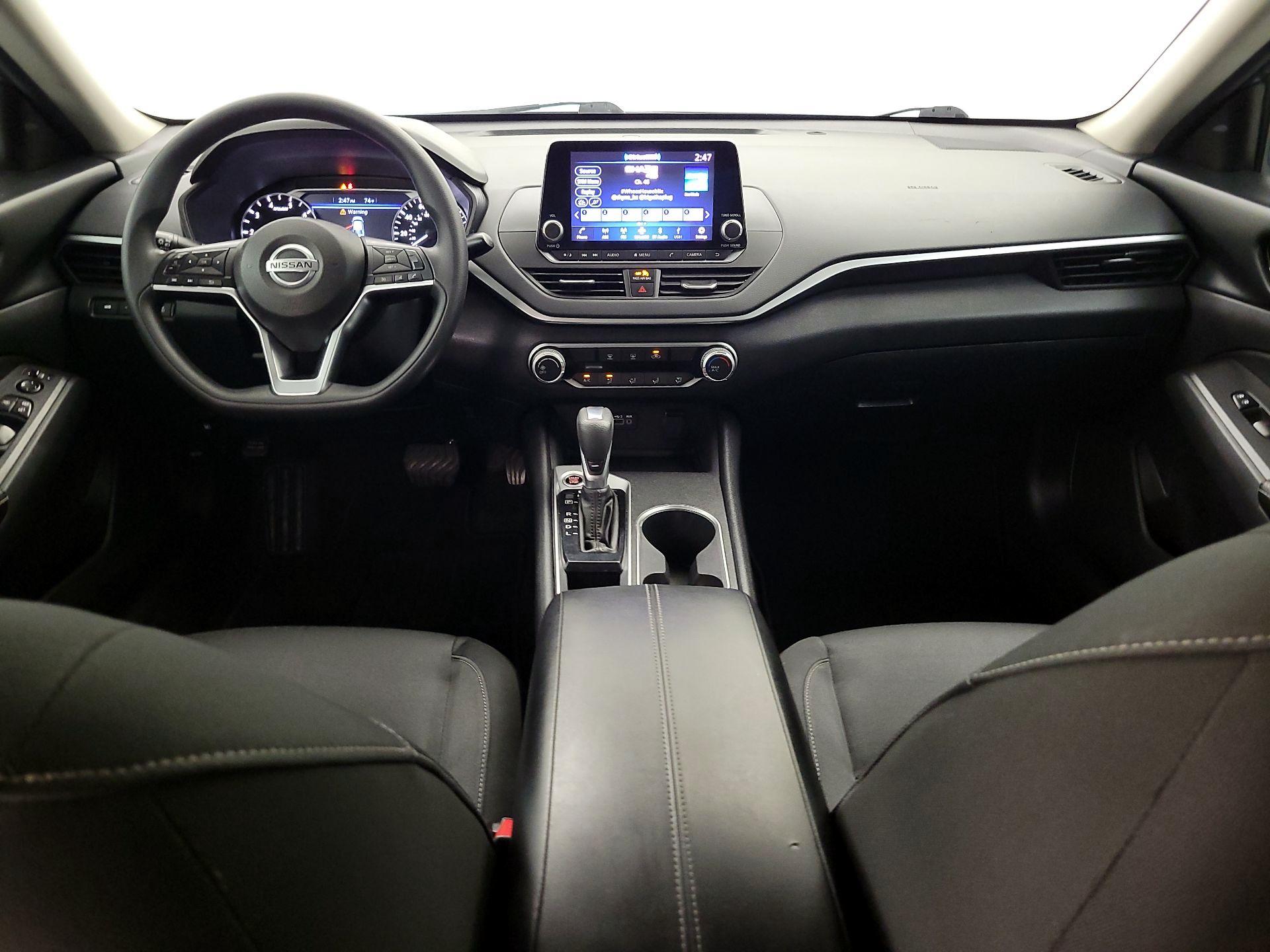 Thumbnail: 2022 Nissan Altima - 9