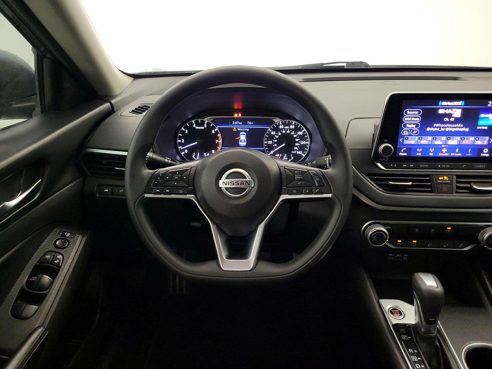 Thumbnail: 2022 Nissan Altima - 10