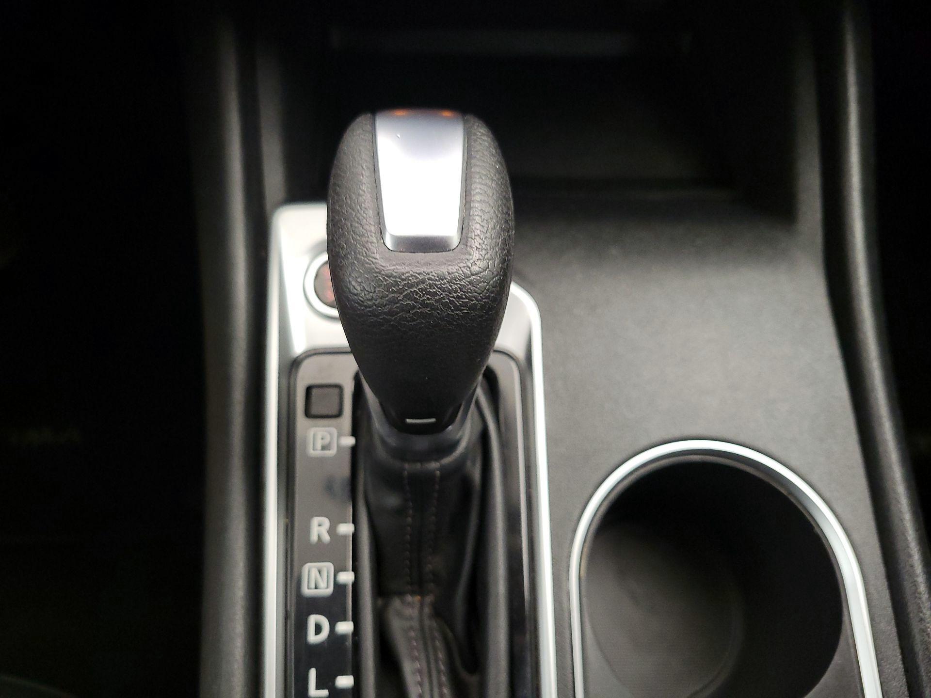 Thumbnail: 2022 Nissan Altima - 17