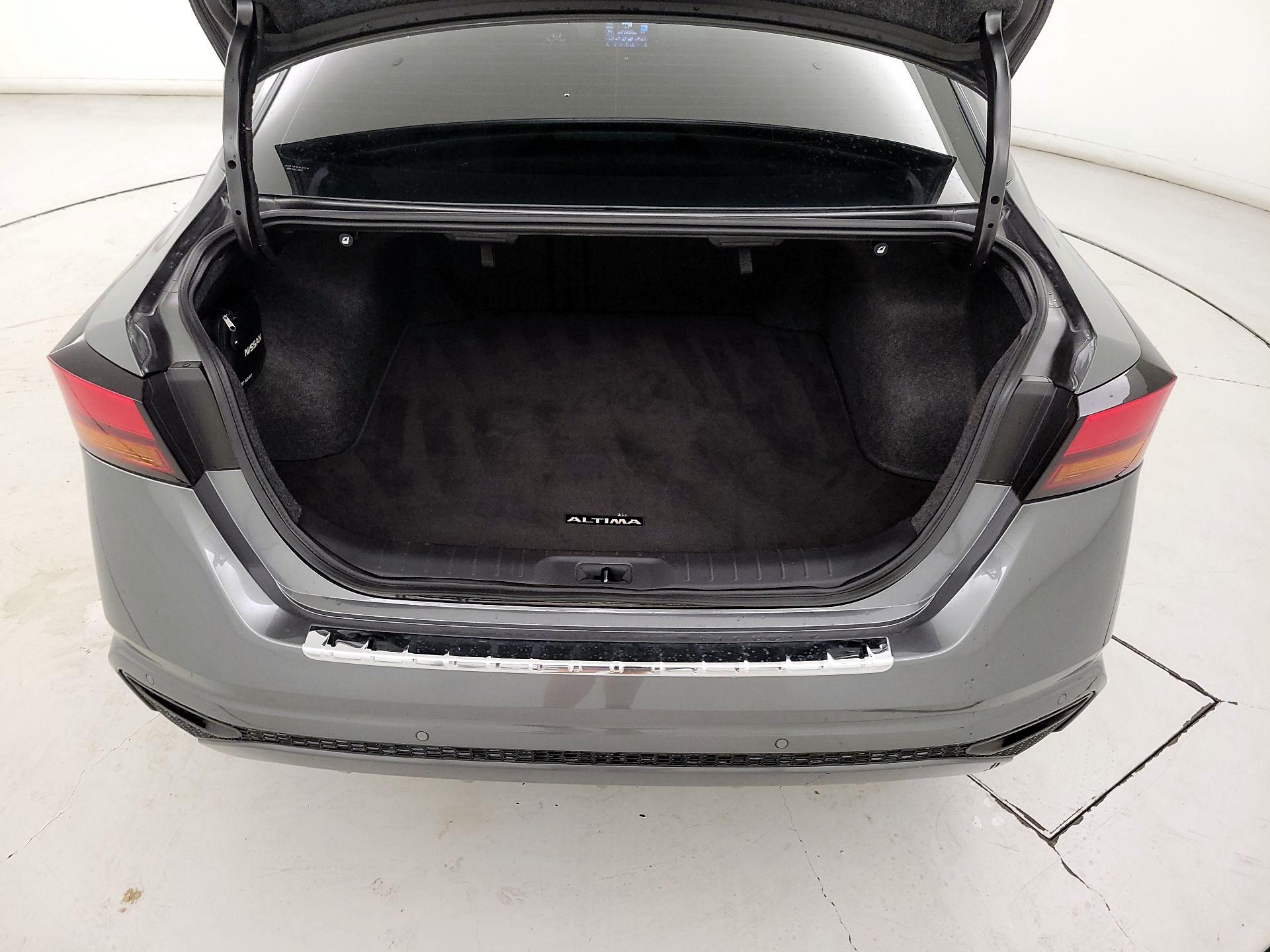 Thumbnail: 2022 Nissan Altima - 19