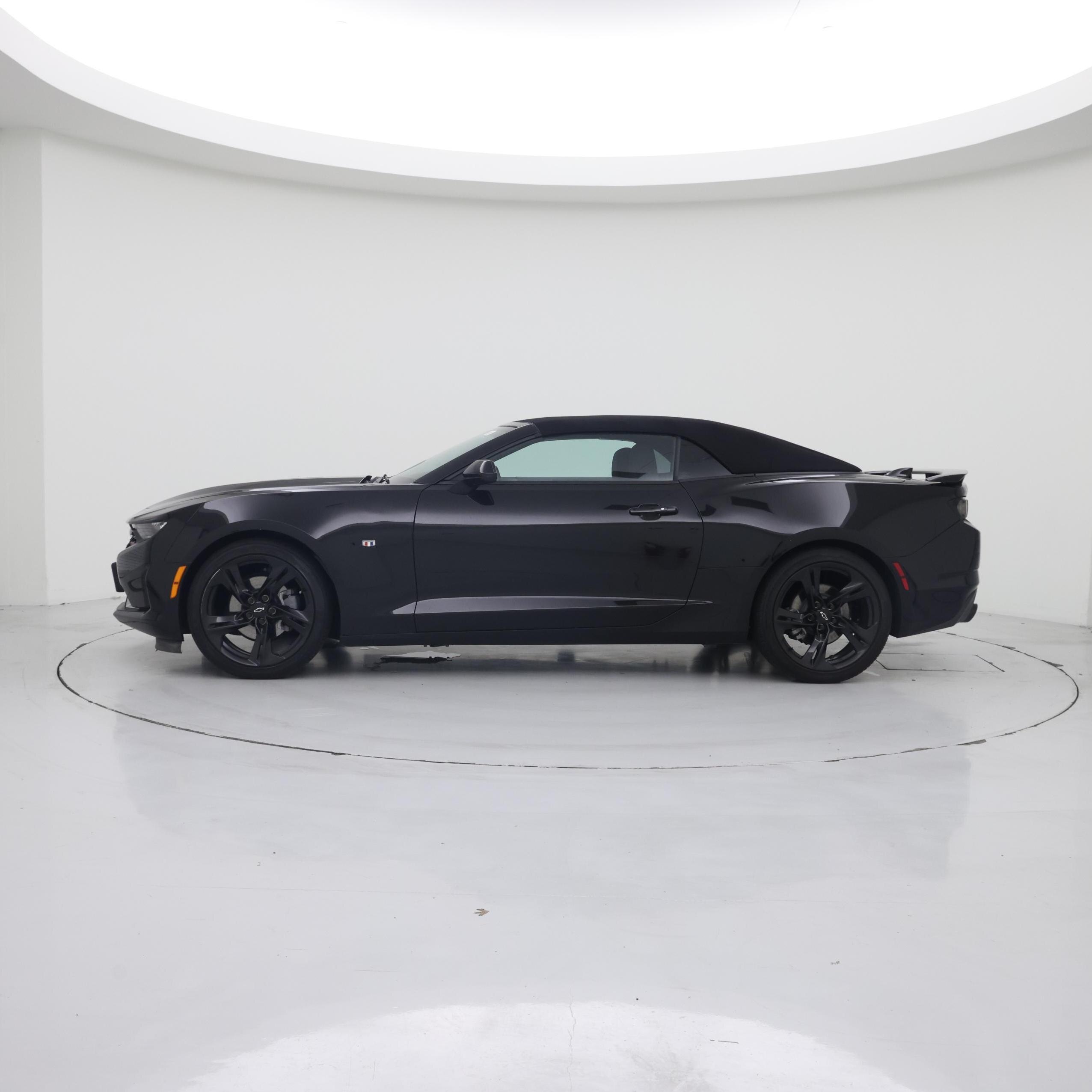 Thumbnail: 2023 Chevrolet Camaro - 3