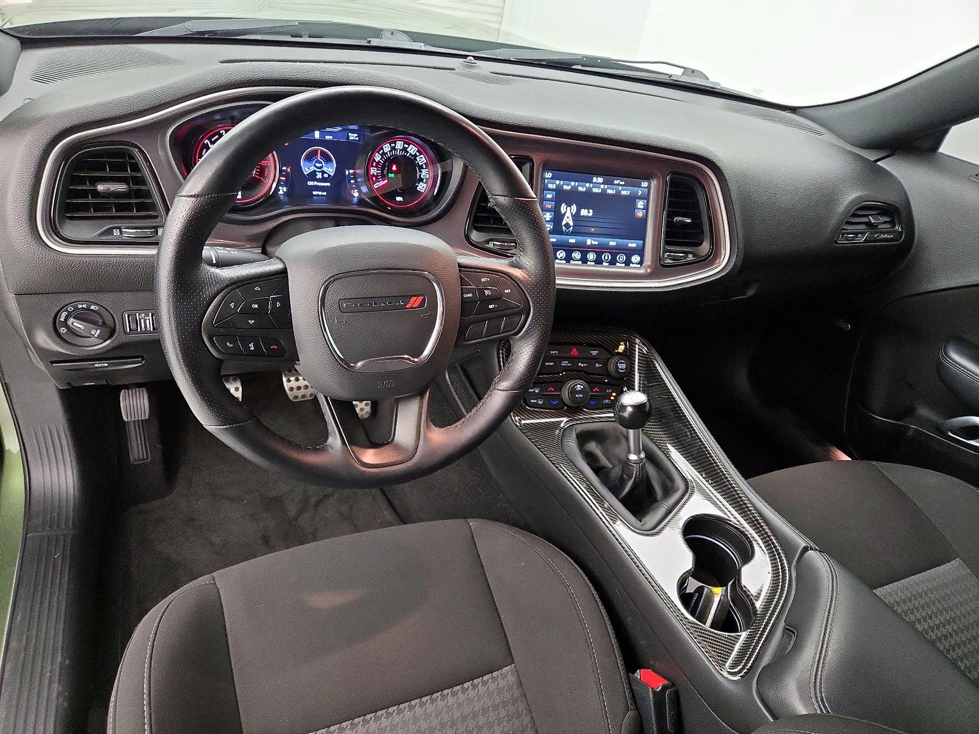 Thumbnail: 2022 Dodge Challenger - 9