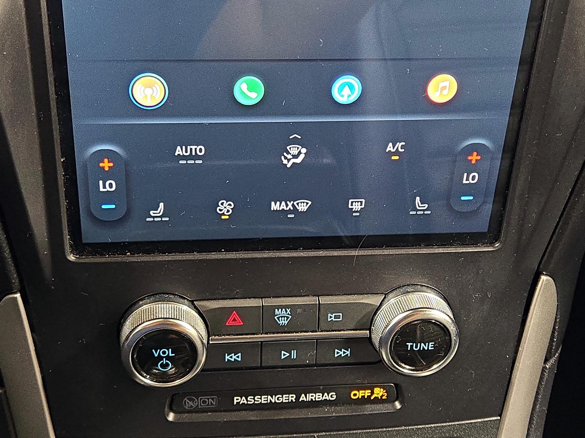 Thumbnail: 2024 Ford Edge - 17