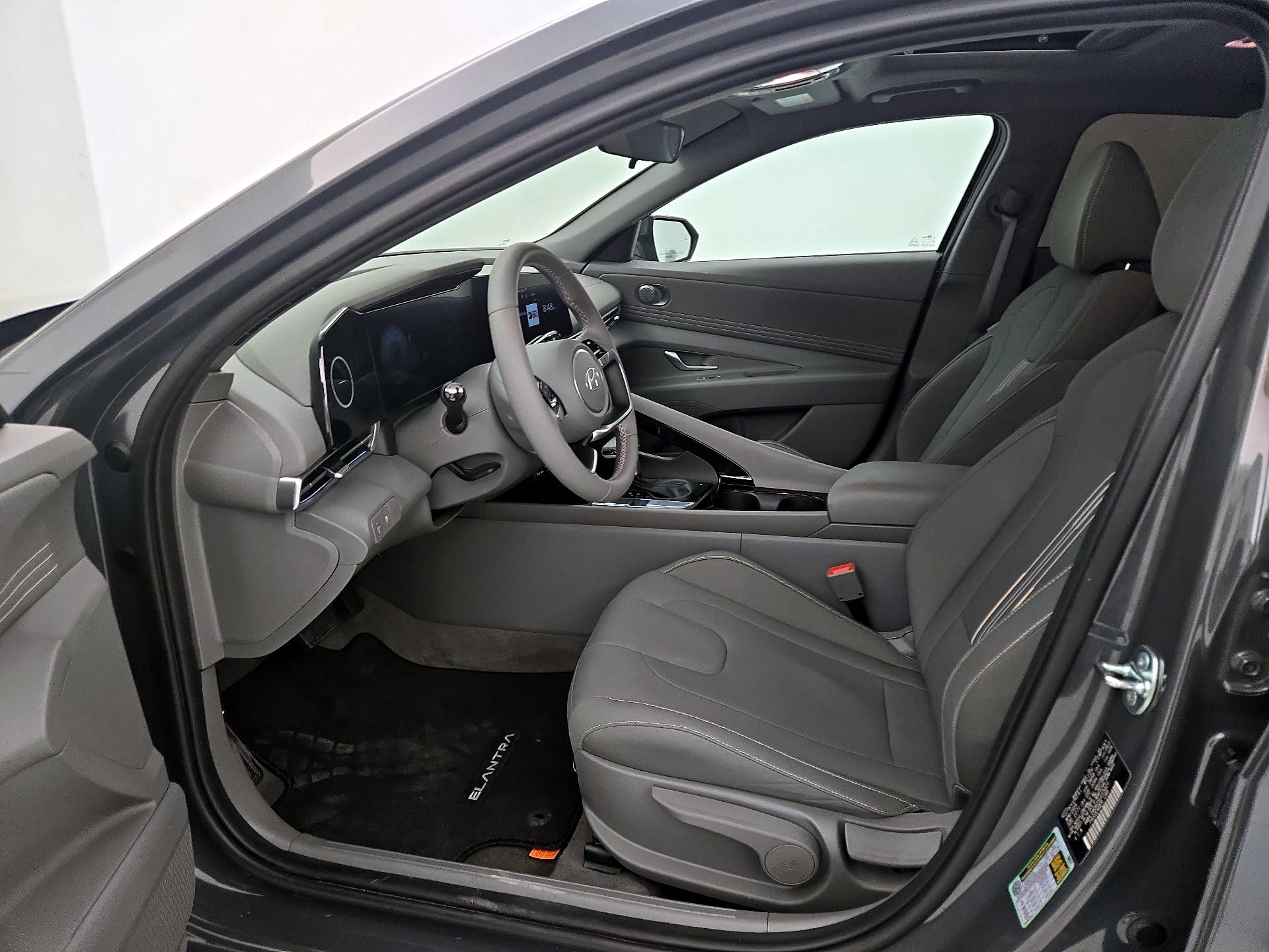 Thumbnail: 2025 Hyundai Elantra - 11