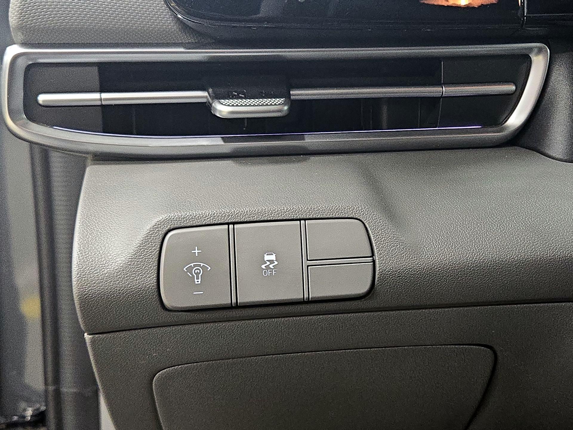 Thumbnail: 2025 Hyundai Elantra - 13