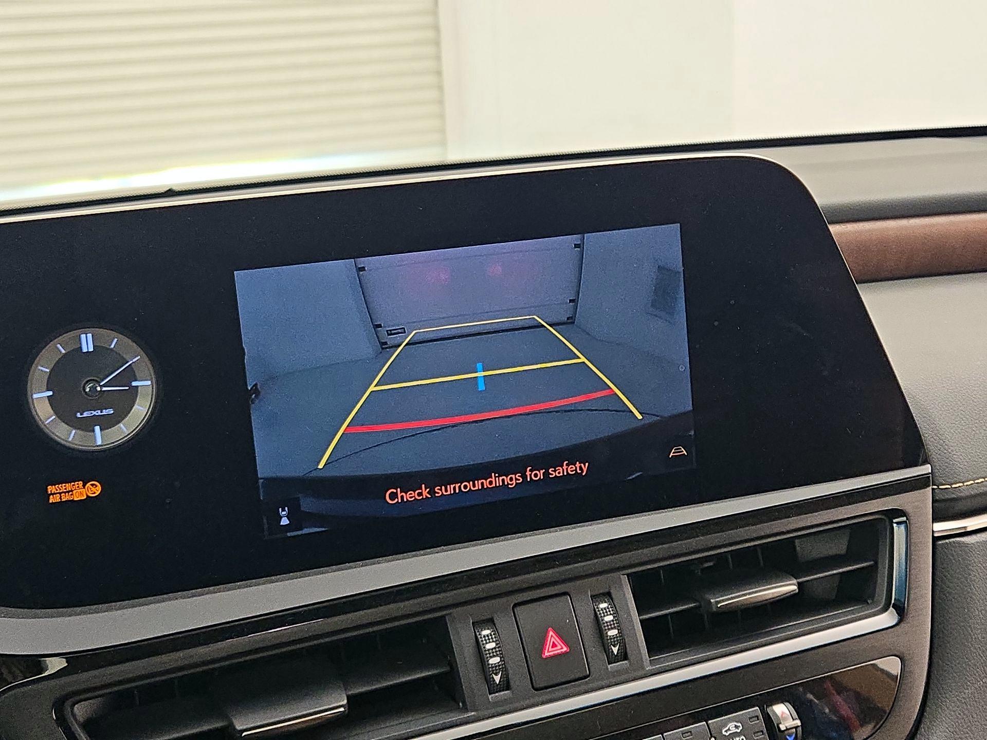 Thumbnail: 2023 Lexus ES - 14