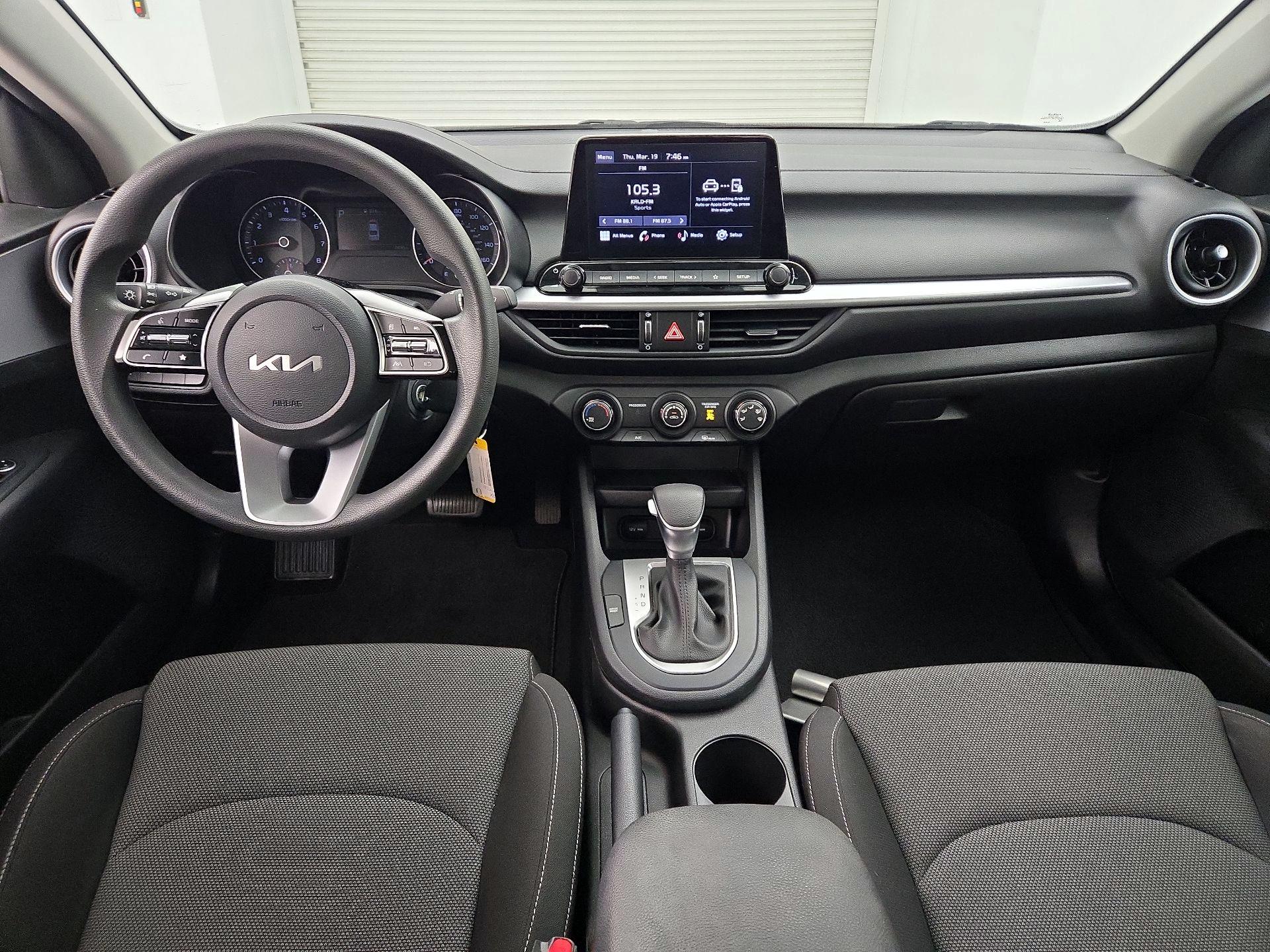Thumbnail: 2023 Kia Forte - 9