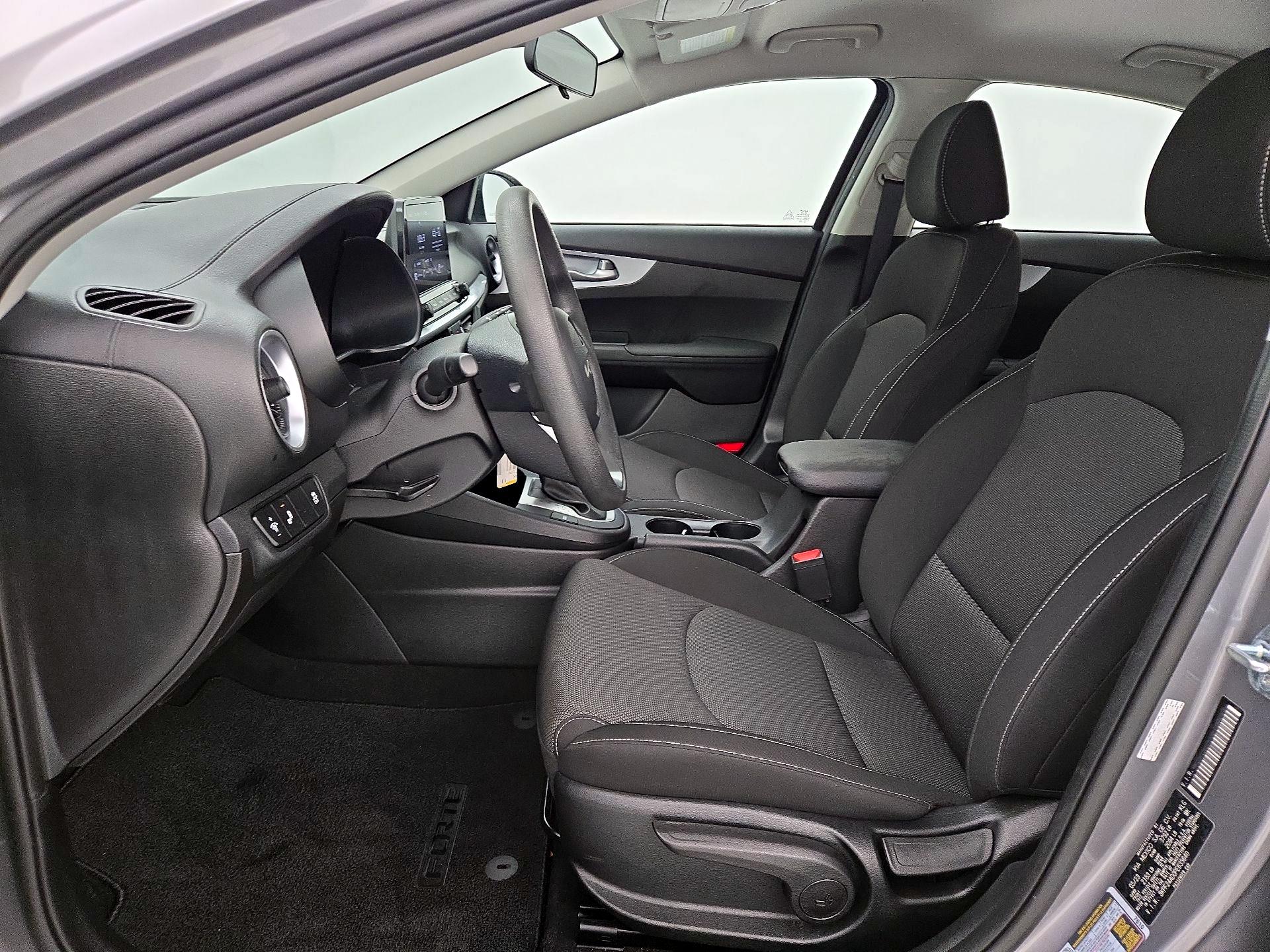 Thumbnail: 2023 Kia Forte - 11