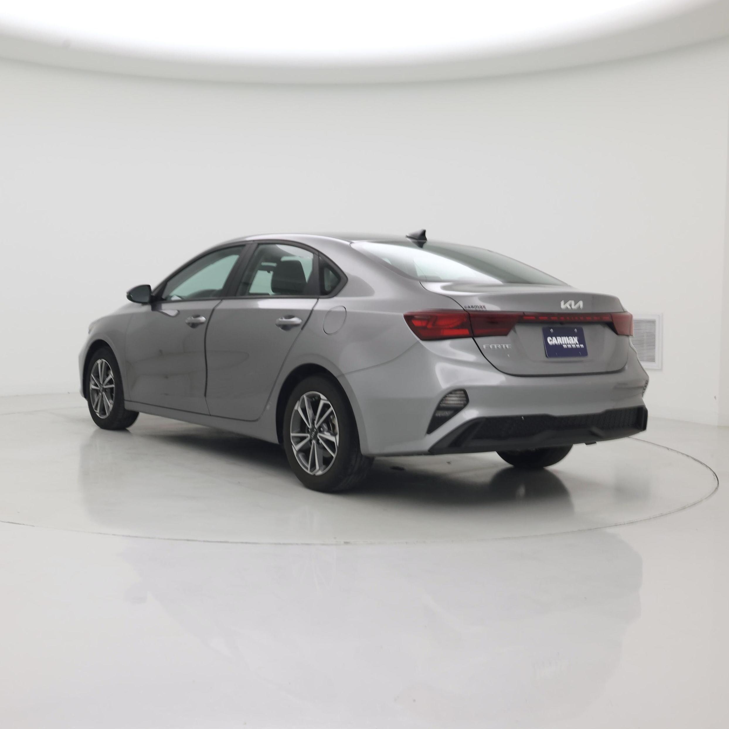 Thumbnail: 2023 Kia Forte - 2