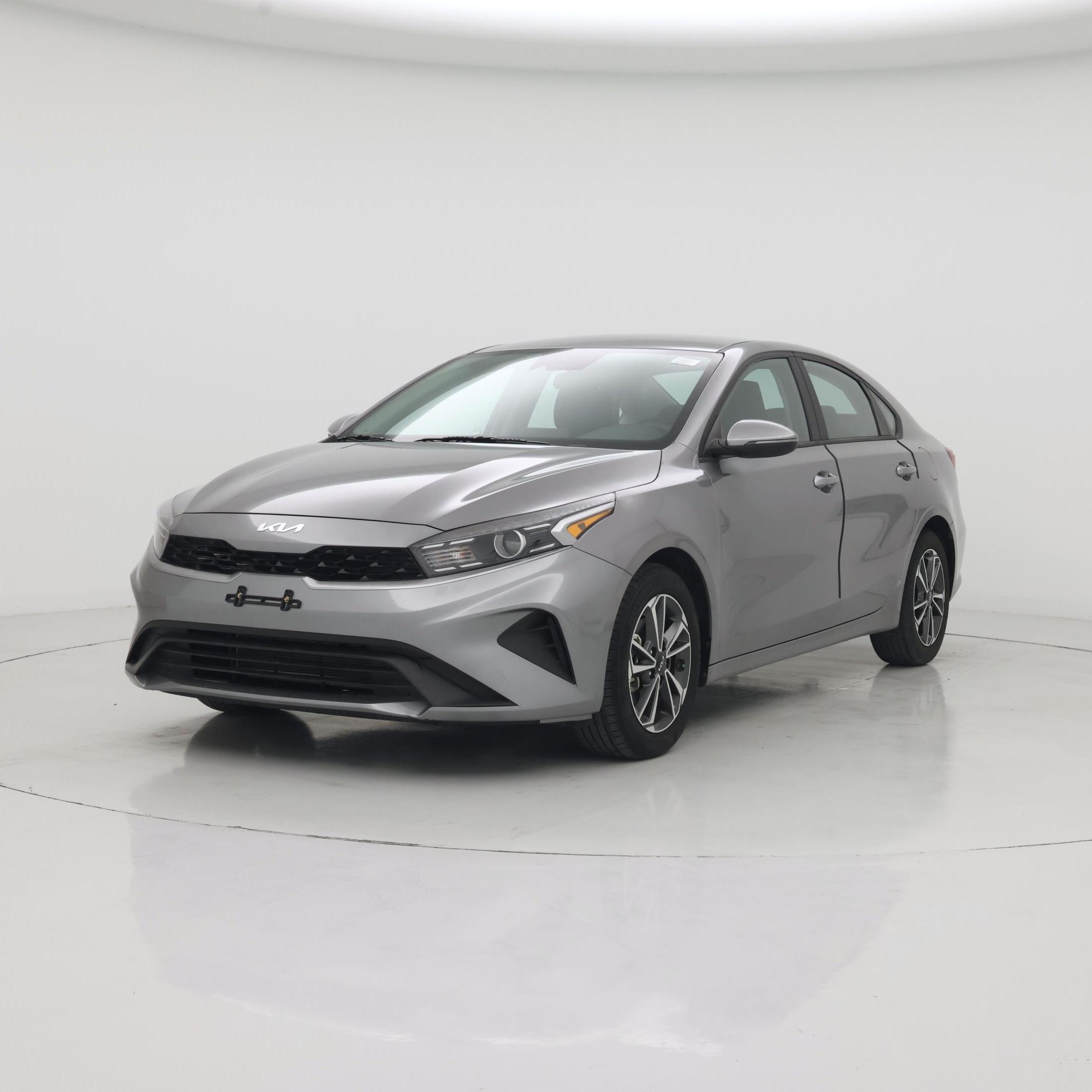 Thumbnail: 2023 Kia Forte - 4