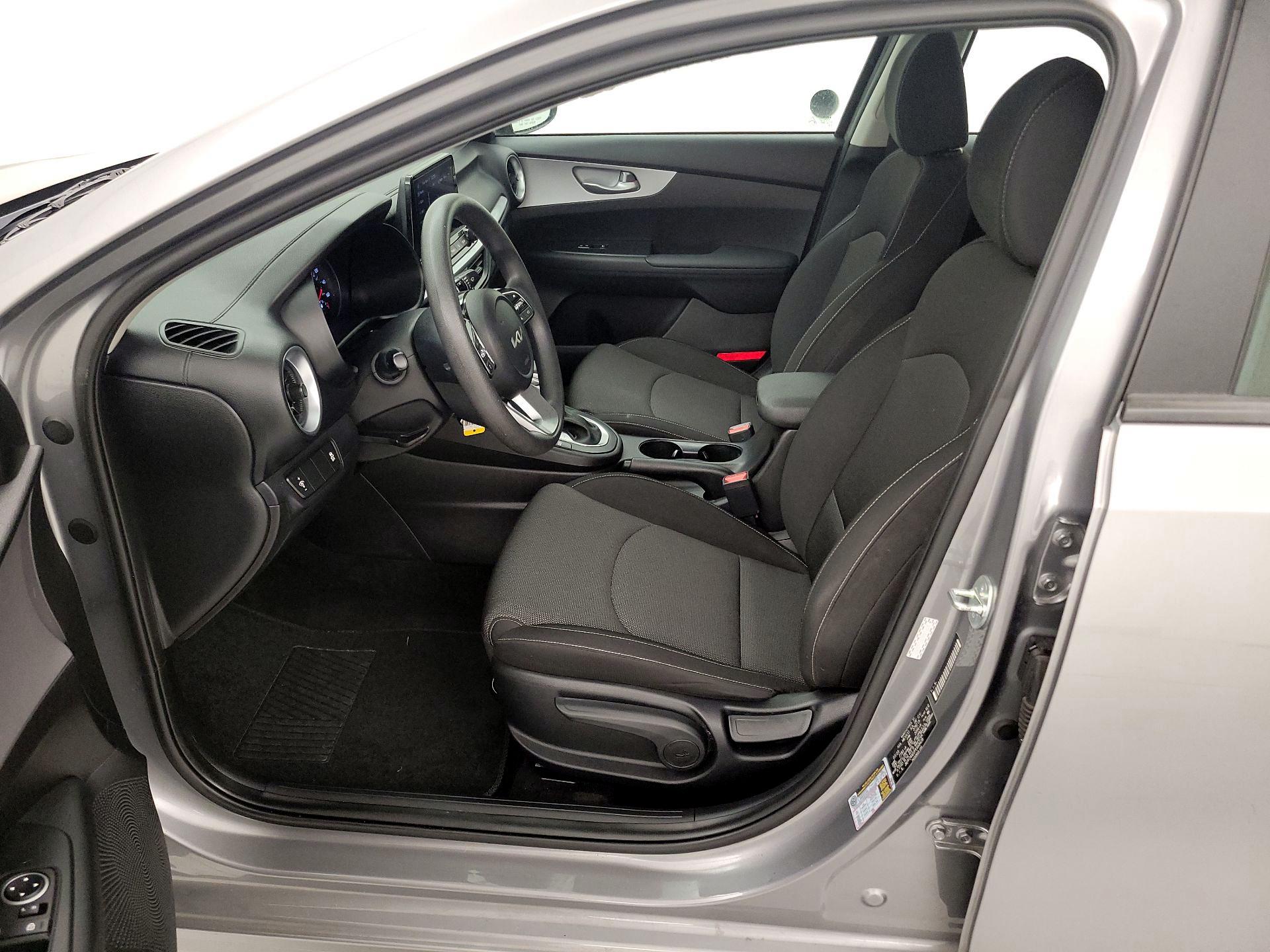 Thumbnail: 2023 Kia Forte - 11