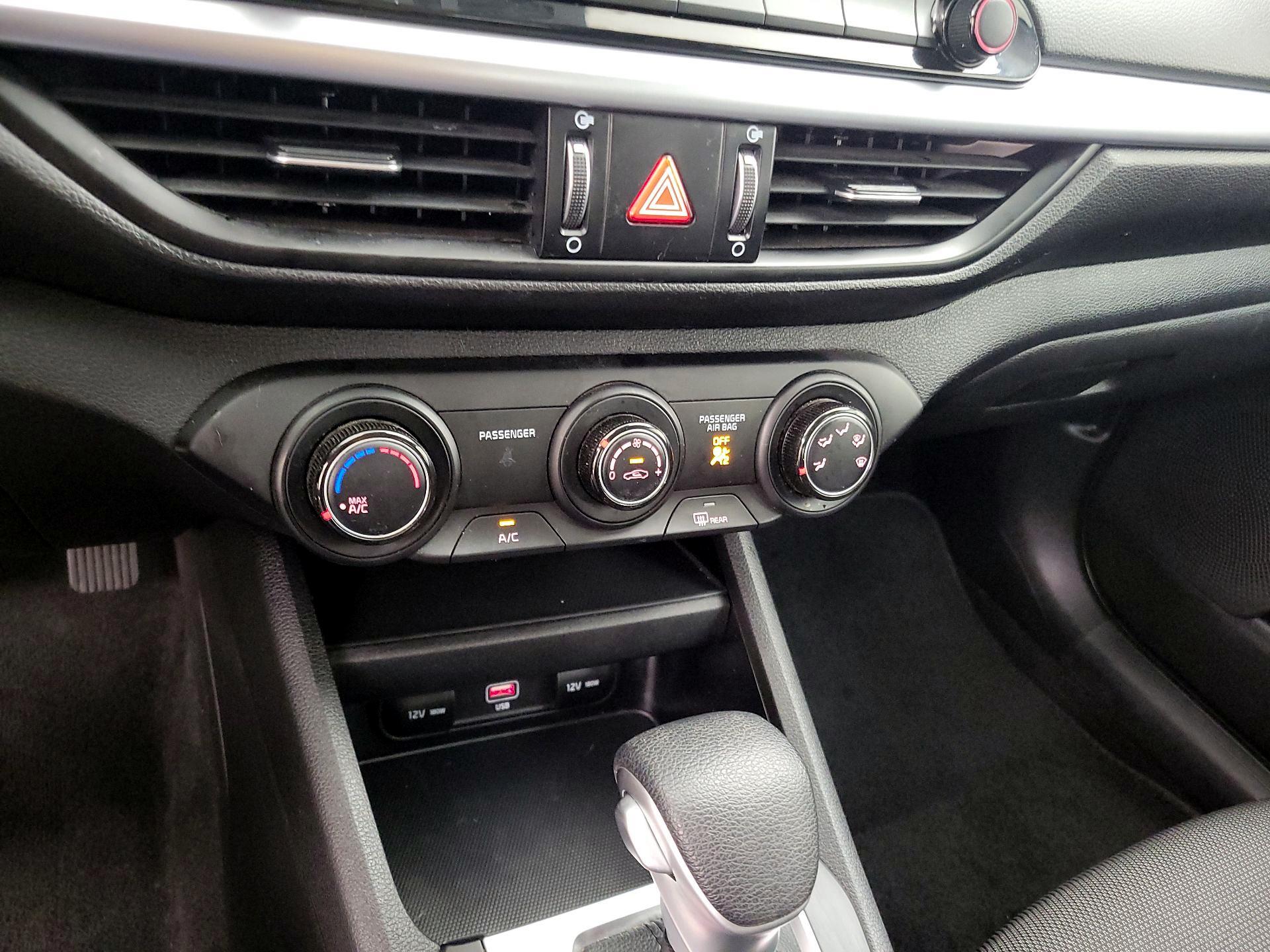 Thumbnail: 2023 Kia Forte - 16