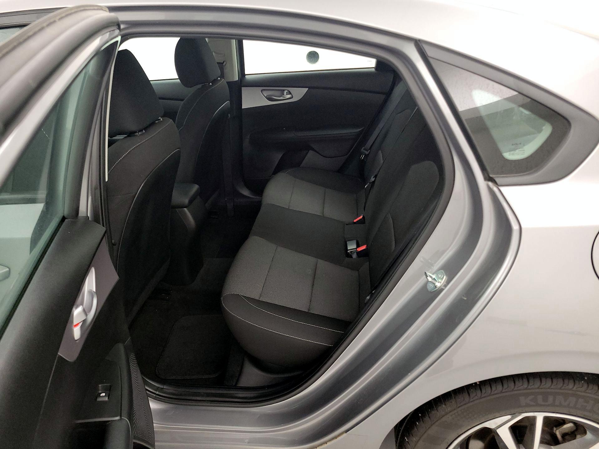 Thumbnail: 2023 Kia Forte - 19