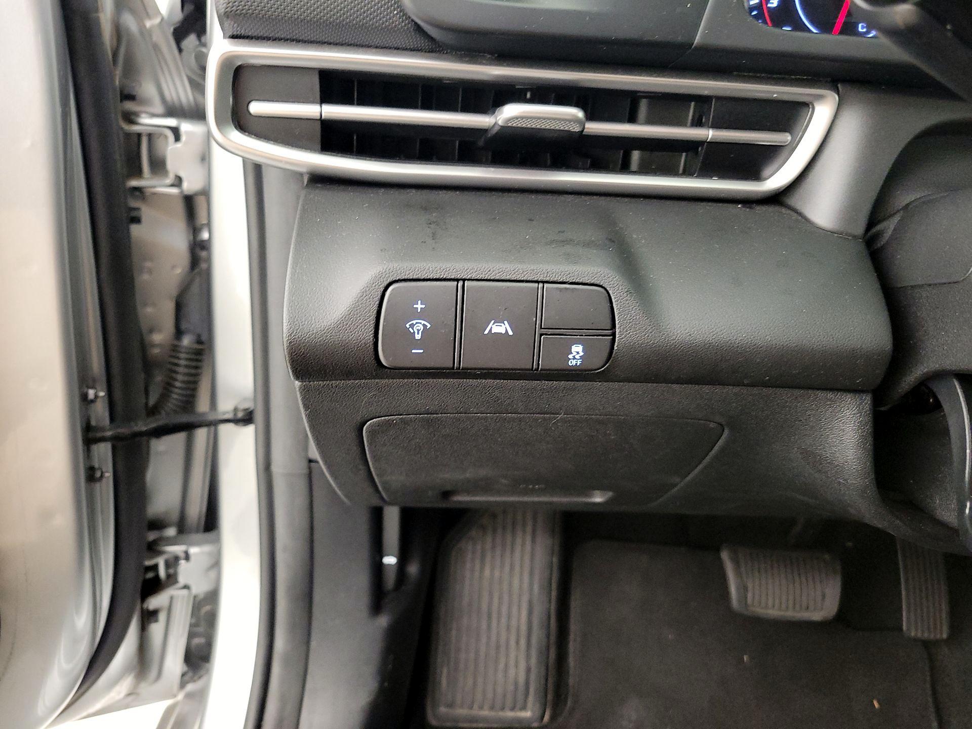 Thumbnail: 2023 Hyundai Elantra - 13