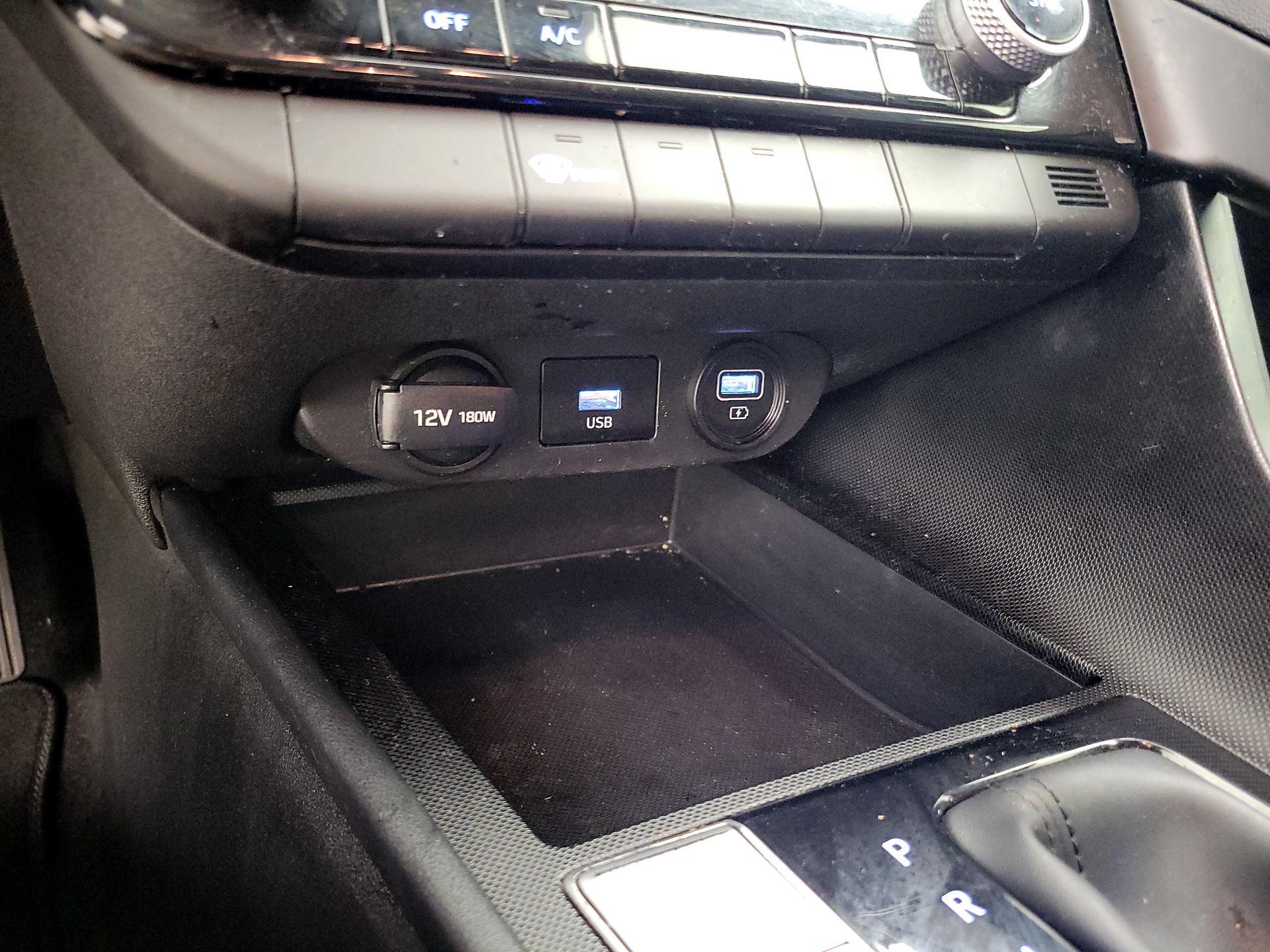 Thumbnail: 2023 Hyundai Elantra - 18