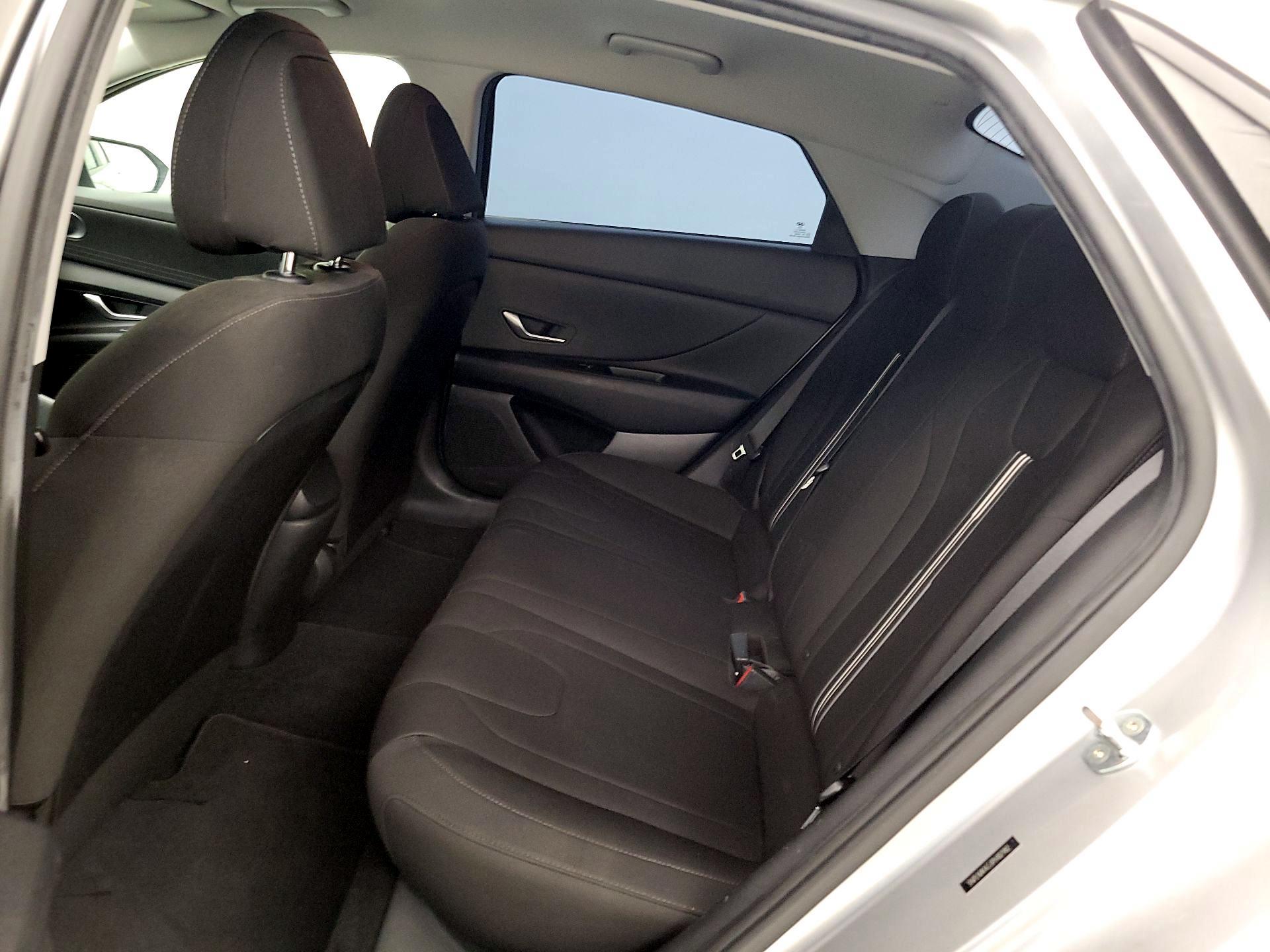 Thumbnail: 2023 Hyundai Elantra - 19