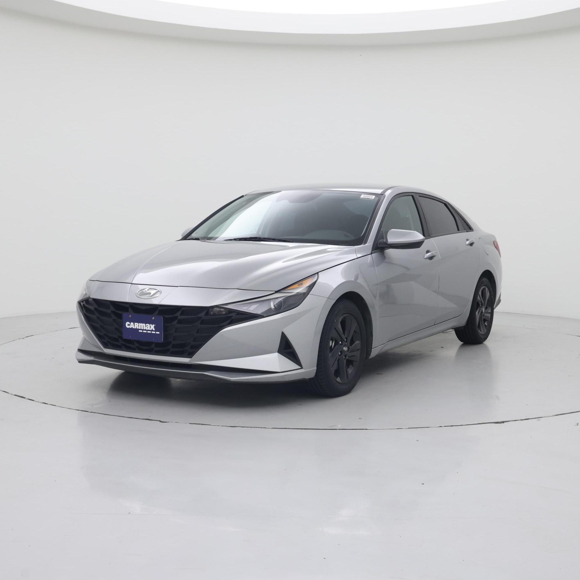 Thumbnail: 2023 Hyundai Elantra - 4