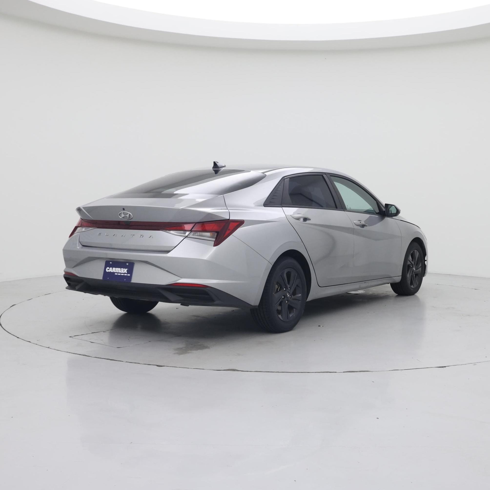 Thumbnail: 2023 Hyundai Elantra - 8