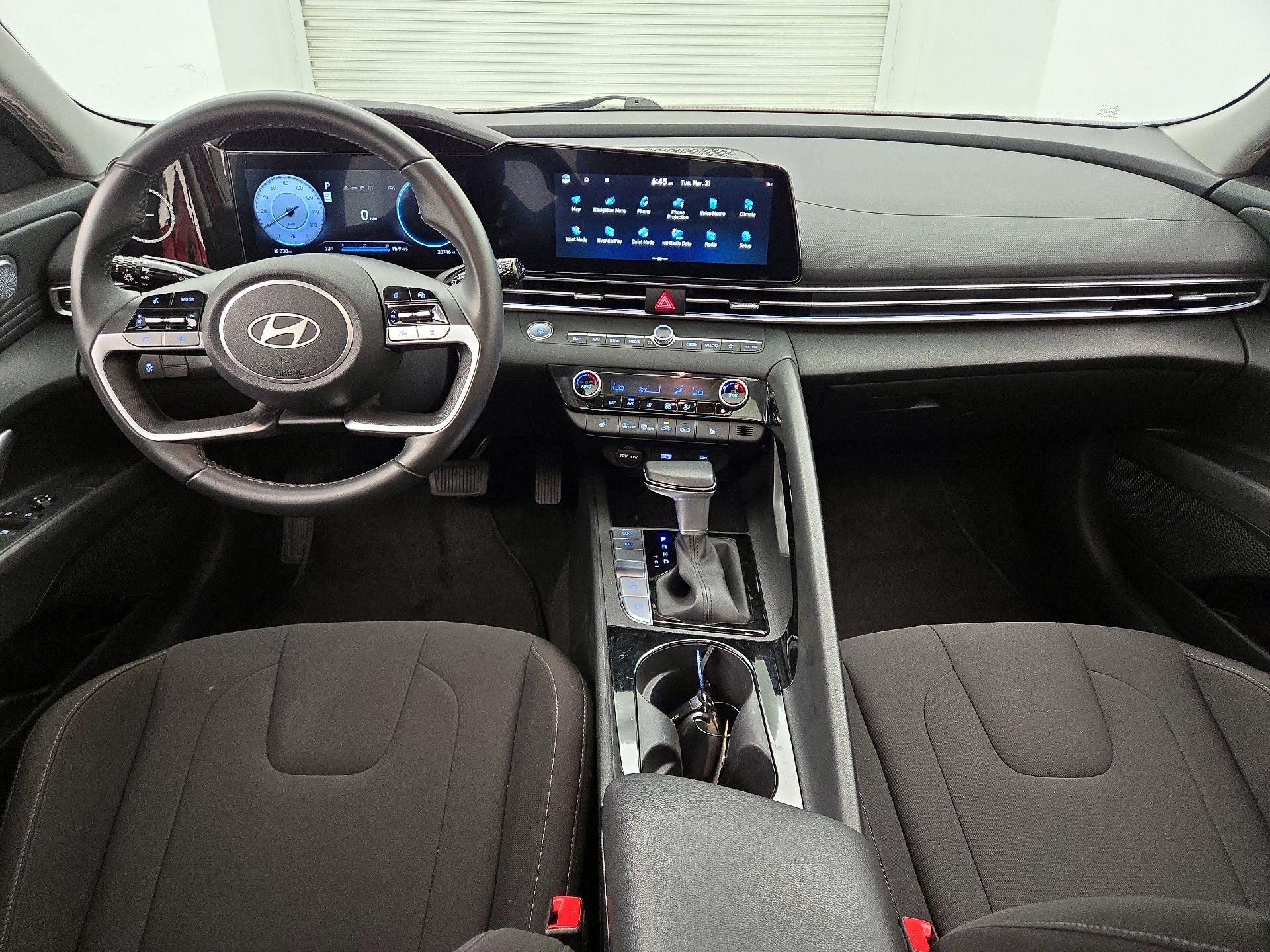 Thumbnail: 2025 Hyundai Elantra - 9