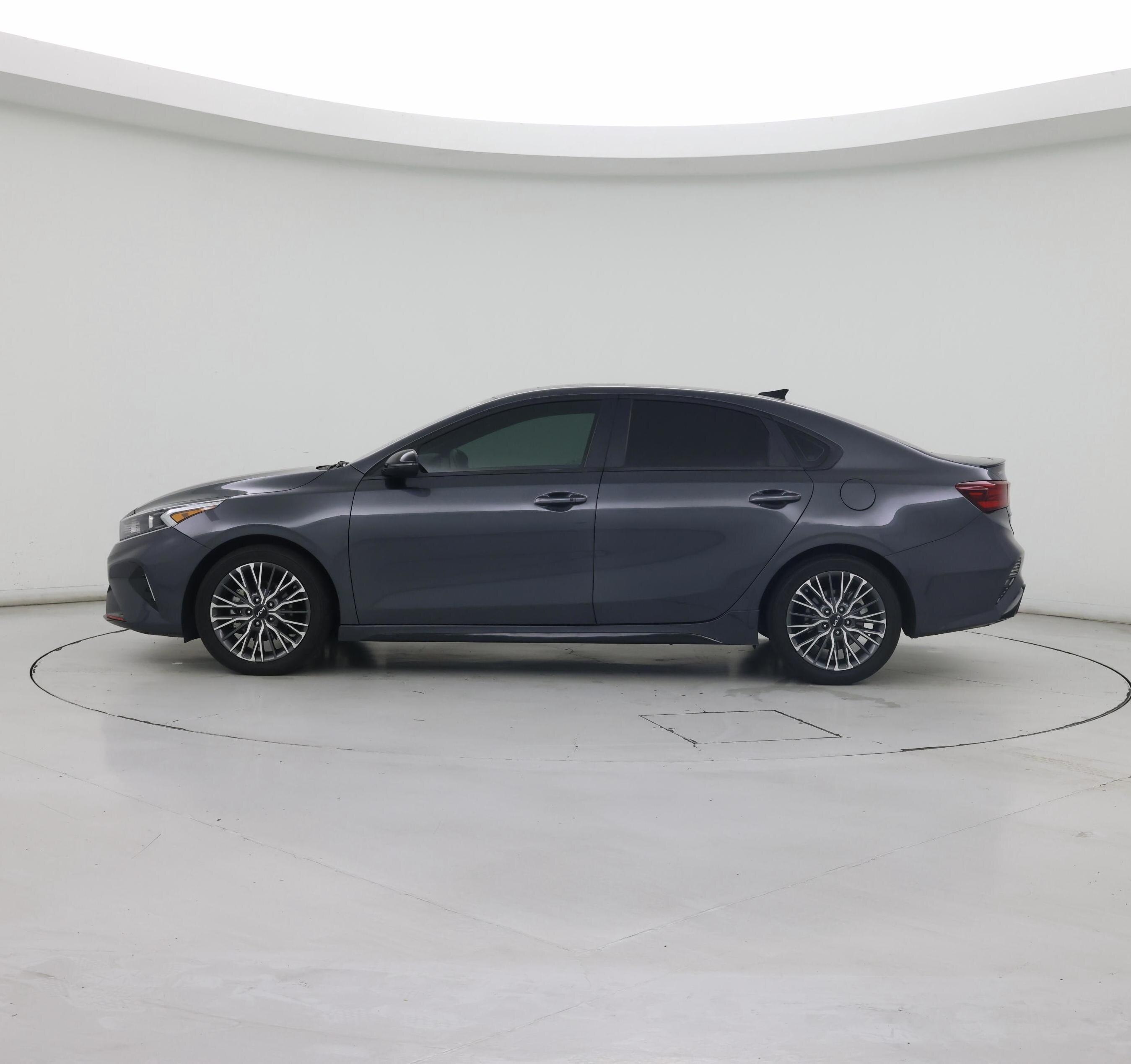 Thumbnail: 2024 Kia Forte - 3