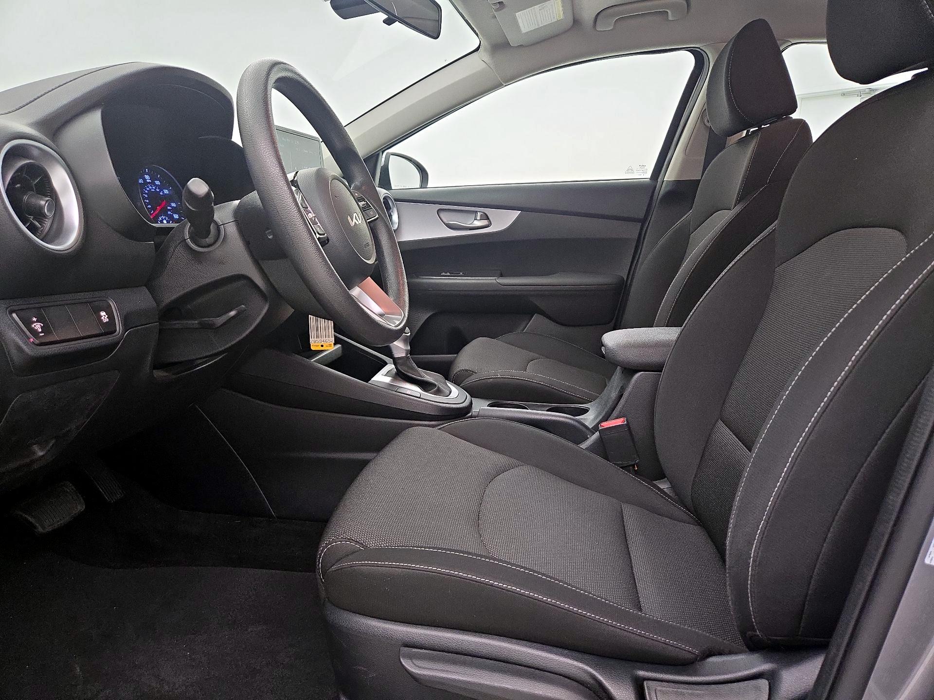 Thumbnail: 2024 Kia Forte - 11