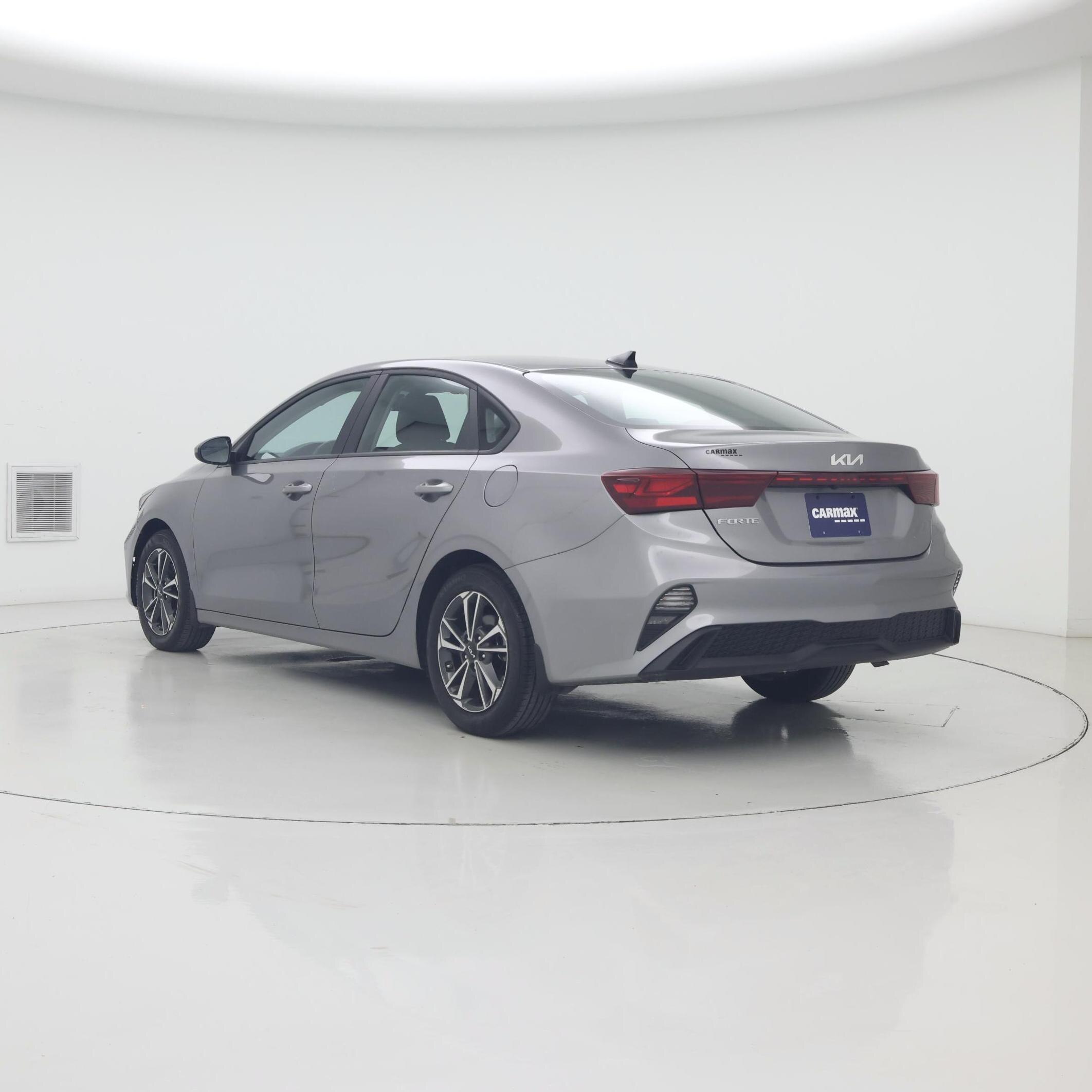 Thumbnail: 2024 Kia Forte - 2