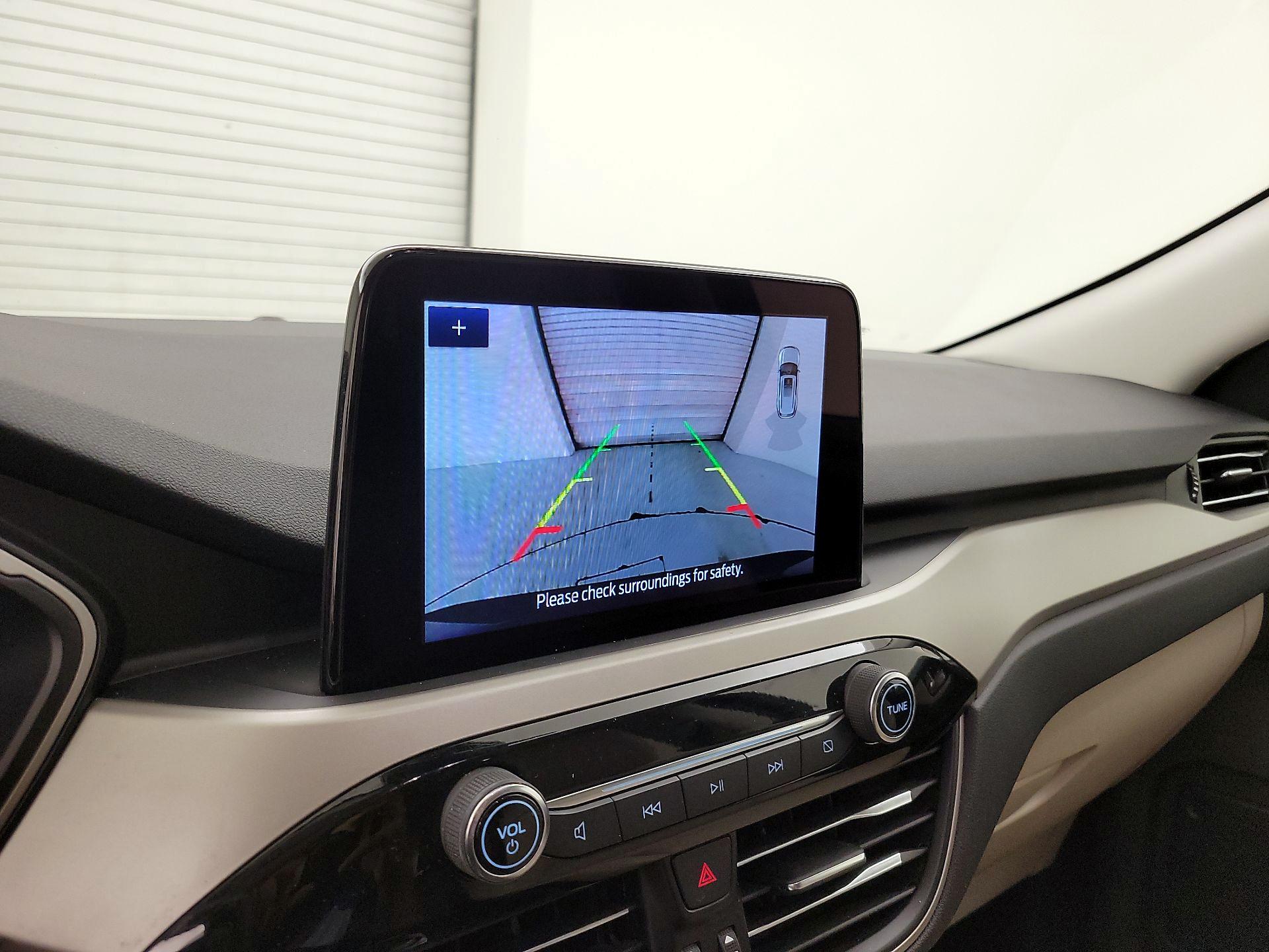 Thumbnail: 2022 Ford Escape - 15