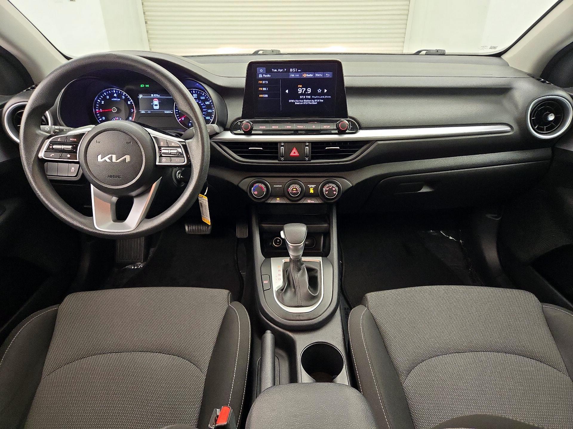 Thumbnail: 2024 Kia Forte - 9