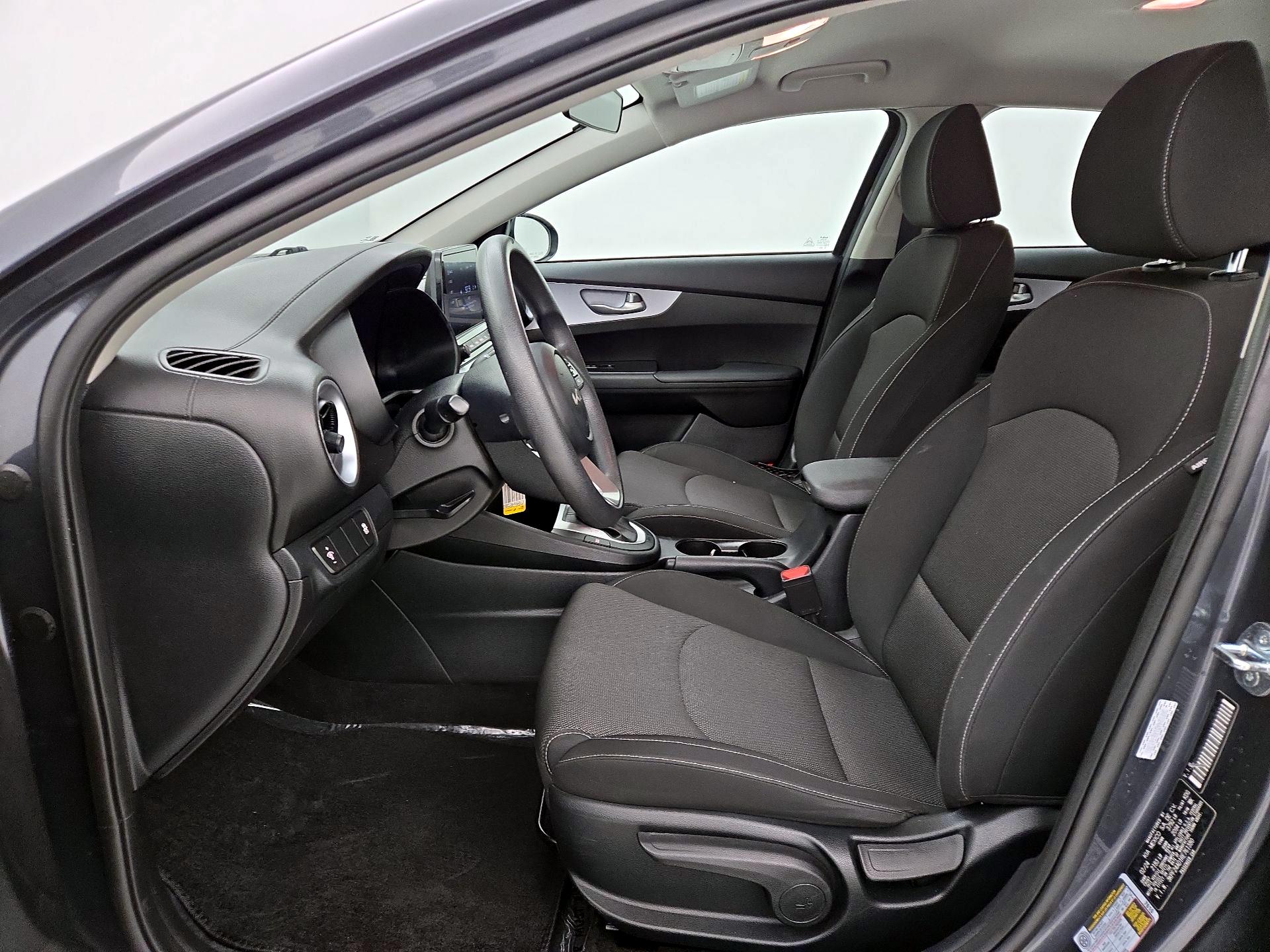 Thumbnail: 2024 Kia Forte - 11