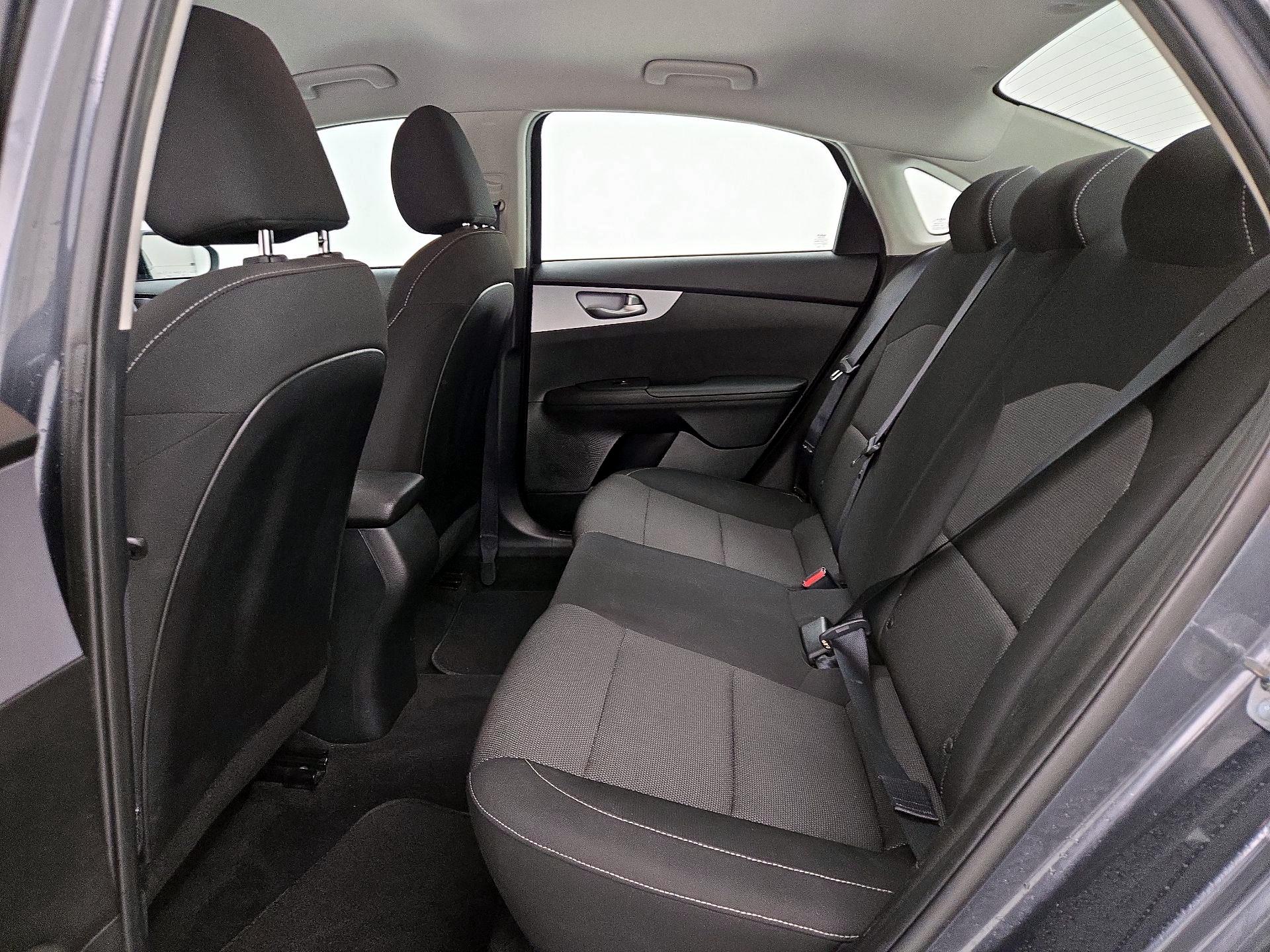 Thumbnail: 2024 Kia Forte - 18