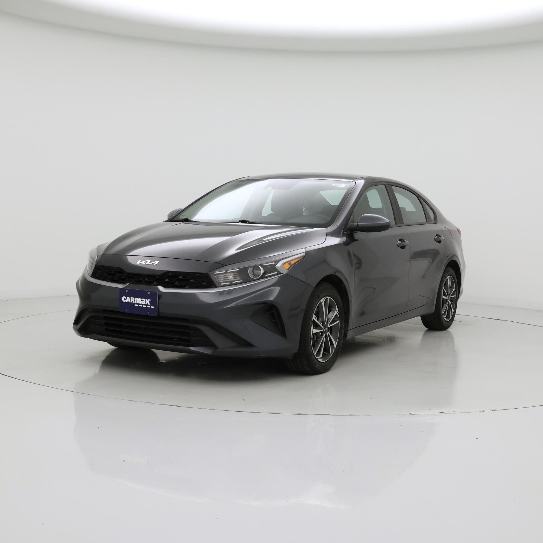 Thumbnail: 2024 Kia Forte - 4