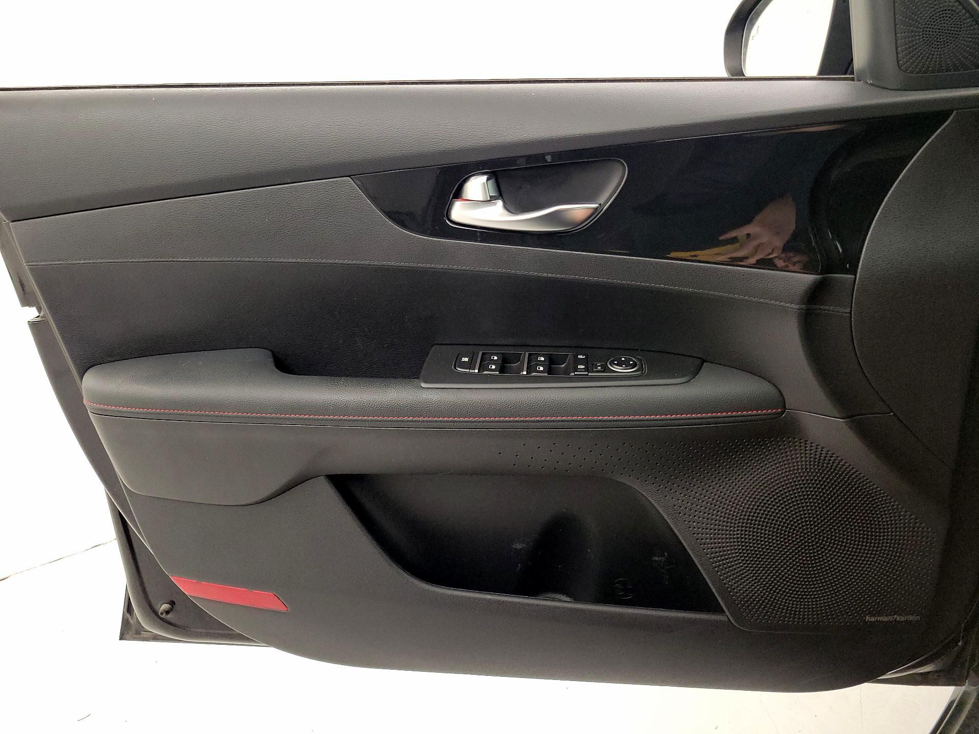 Thumbnail: 2024 Kia Forte - 12