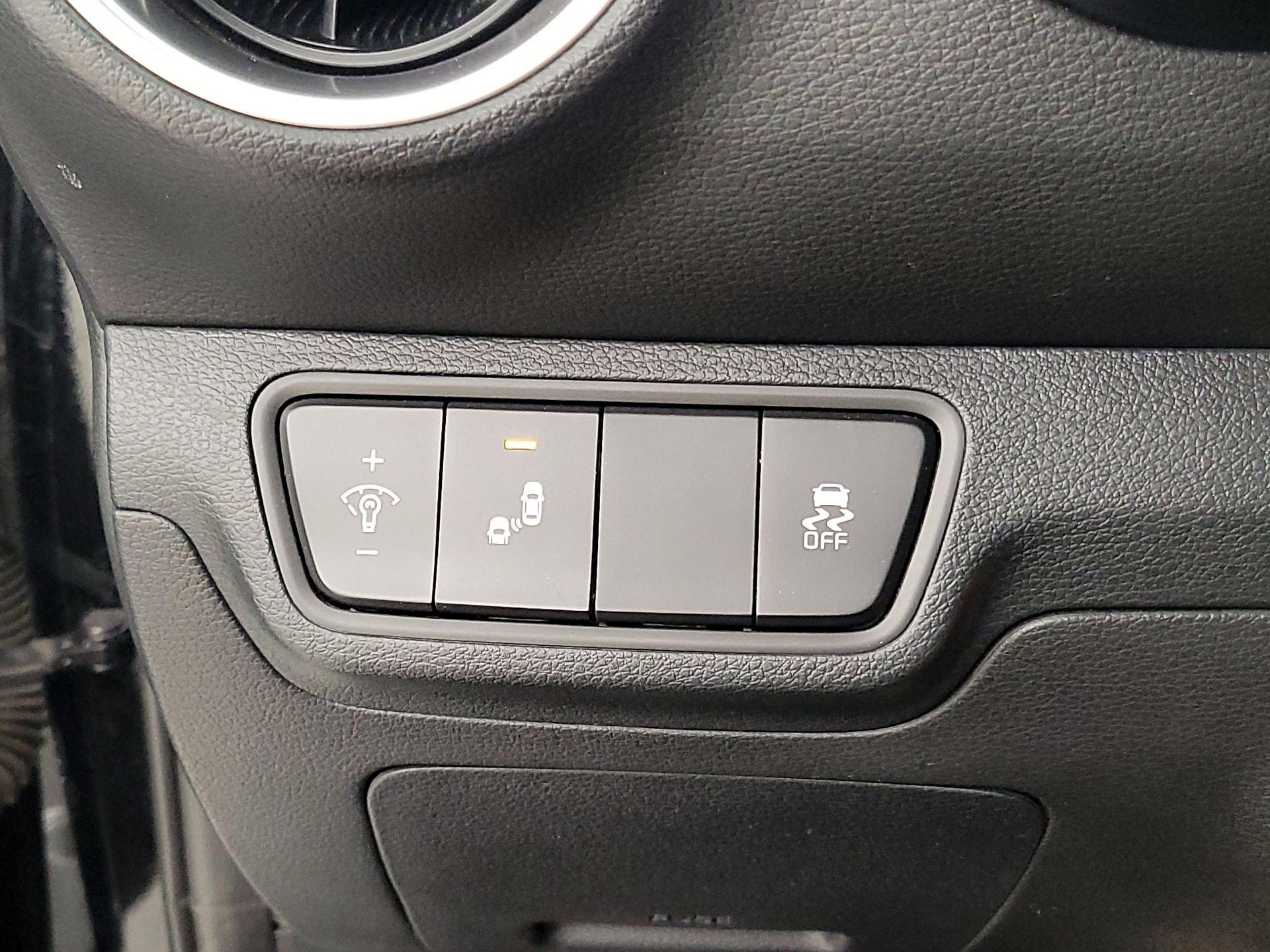 Thumbnail: 2024 Kia Forte - 13