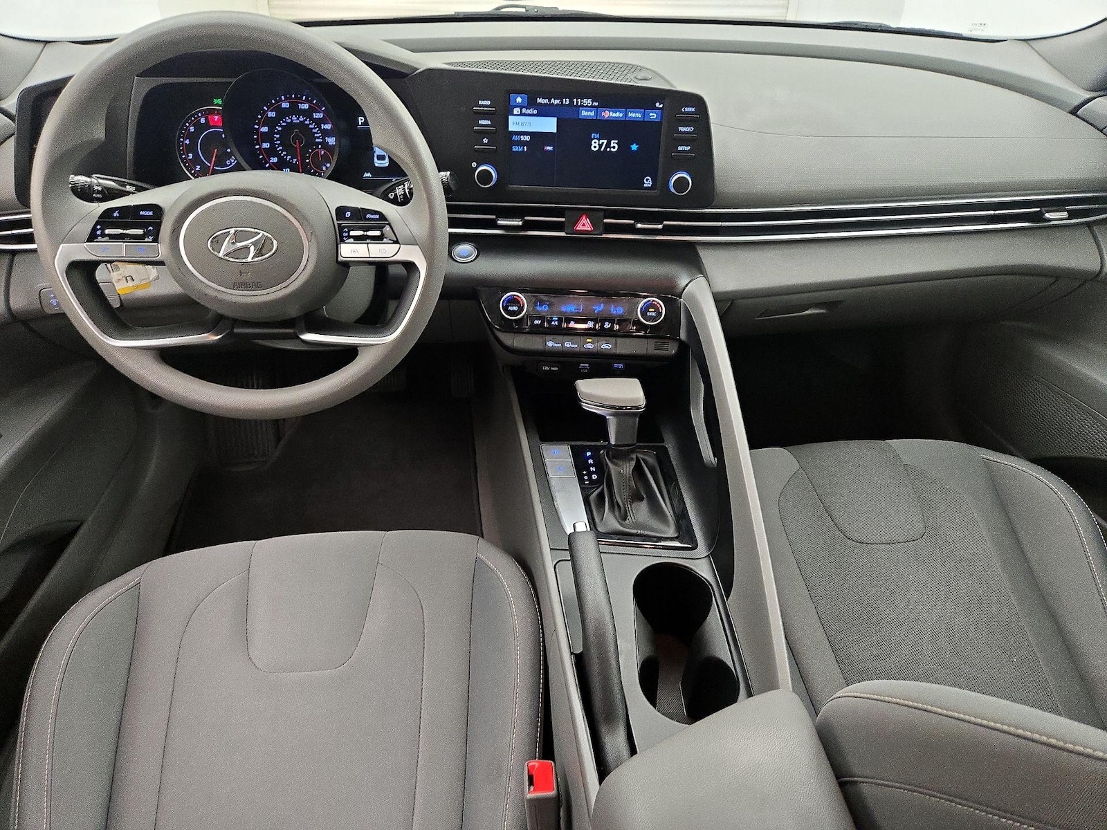 2022 Hyundai Elantra SEL - Photo 10