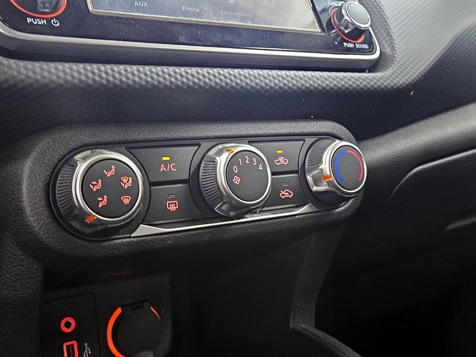 2024 Nissan Kicks S - Photo 17