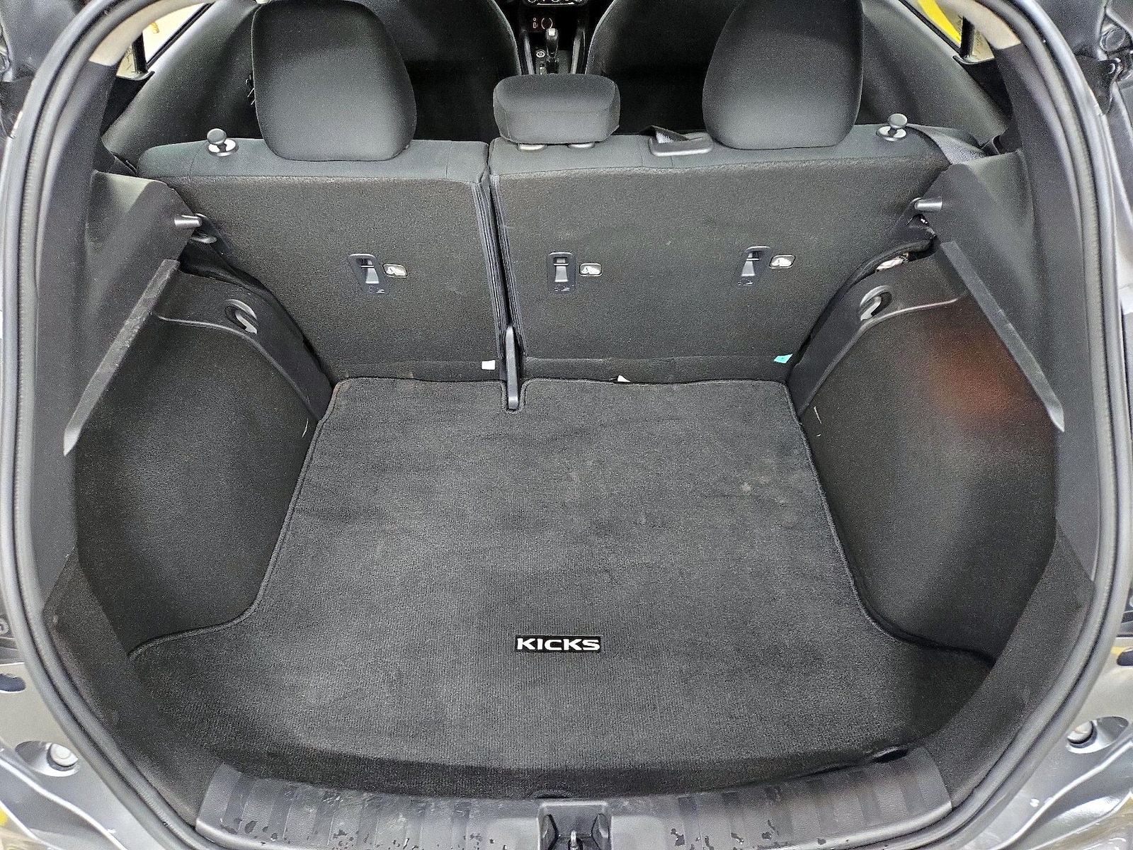2024 Nissan Kicks S - Photo 21