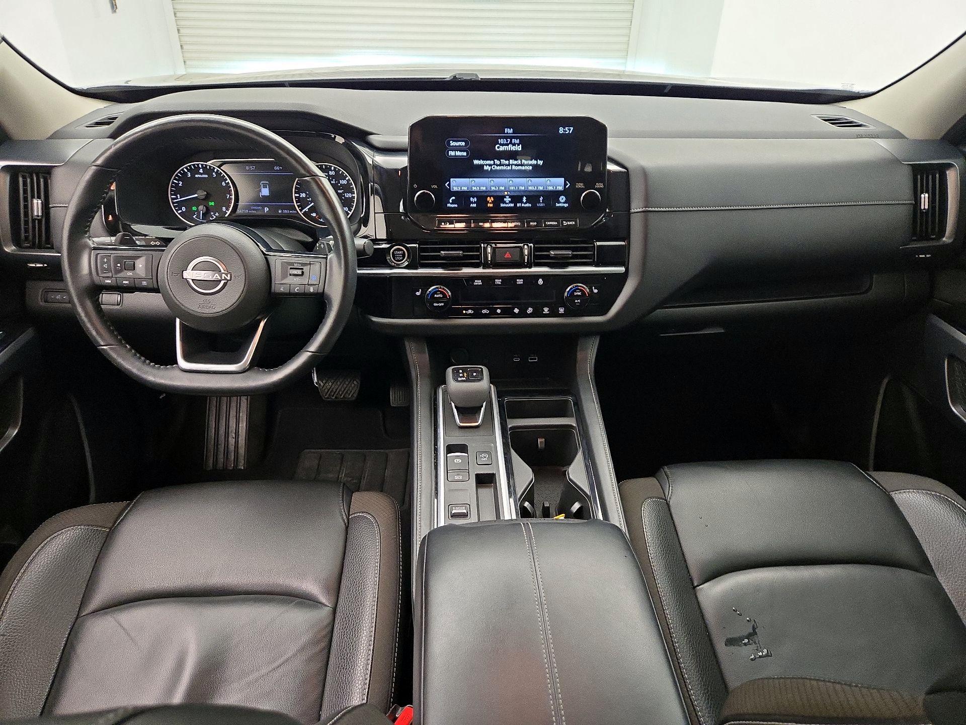 Thumbnail: 2023 Nissan Pathfinder - 9