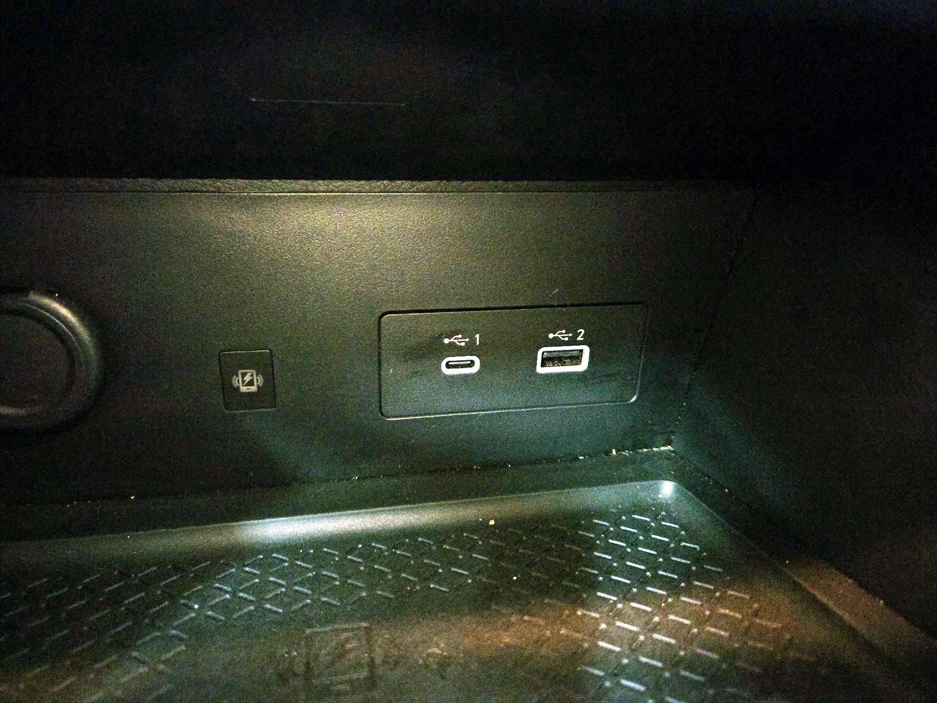 Thumbnail: 2023 Nissan Pathfinder - 18