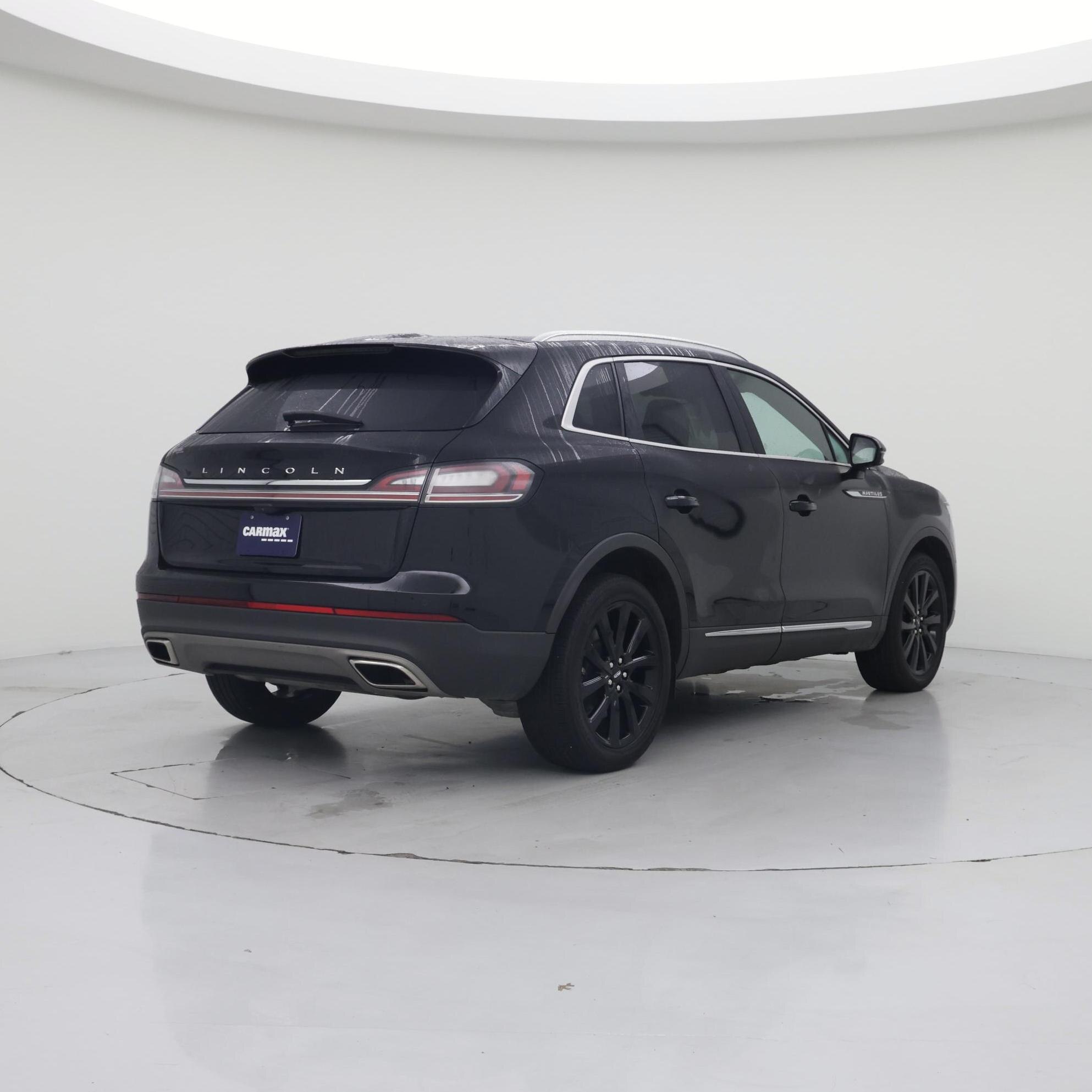 Thumbnail: 2023 Lincoln Nautilus - 8