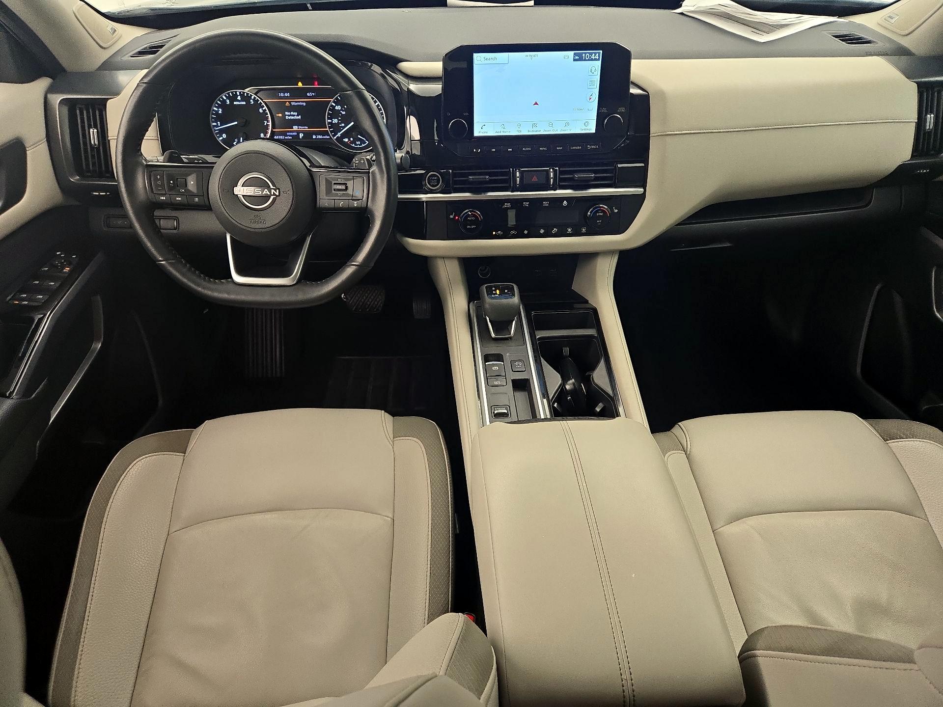 Thumbnail: 2022 Nissan Pathfinder - 9