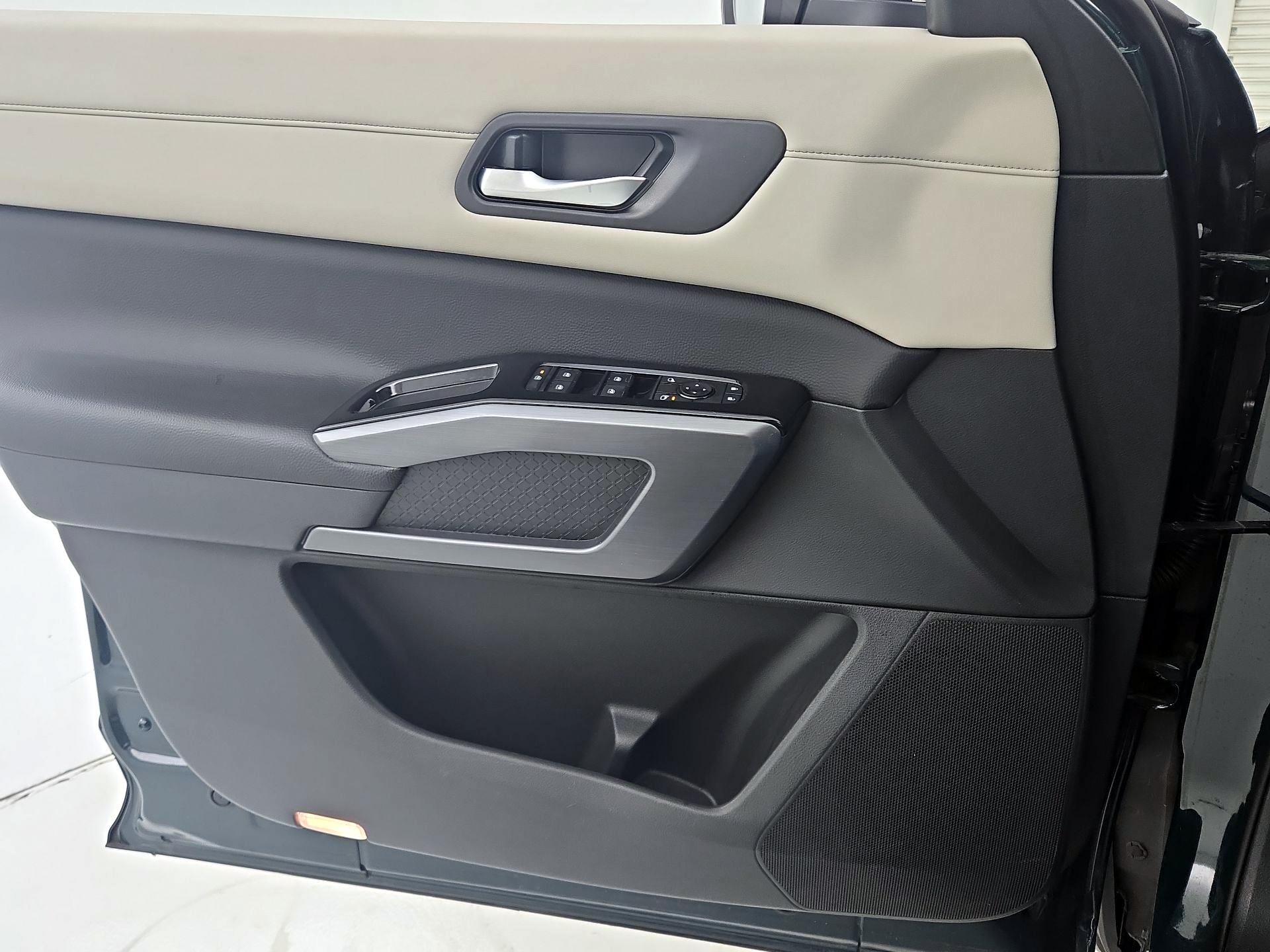 Thumbnail: 2022 Nissan Pathfinder - 12