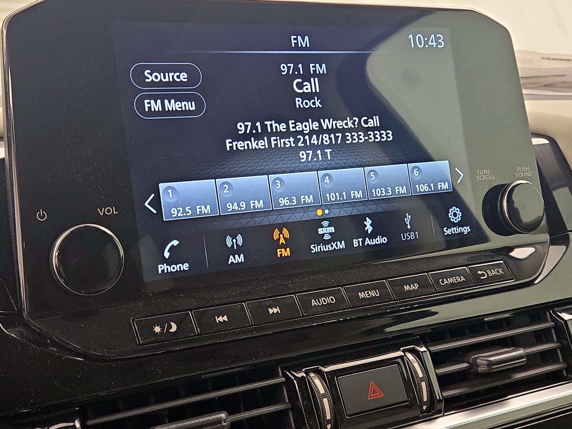 Thumbnail: 2022 Nissan Pathfinder - 16