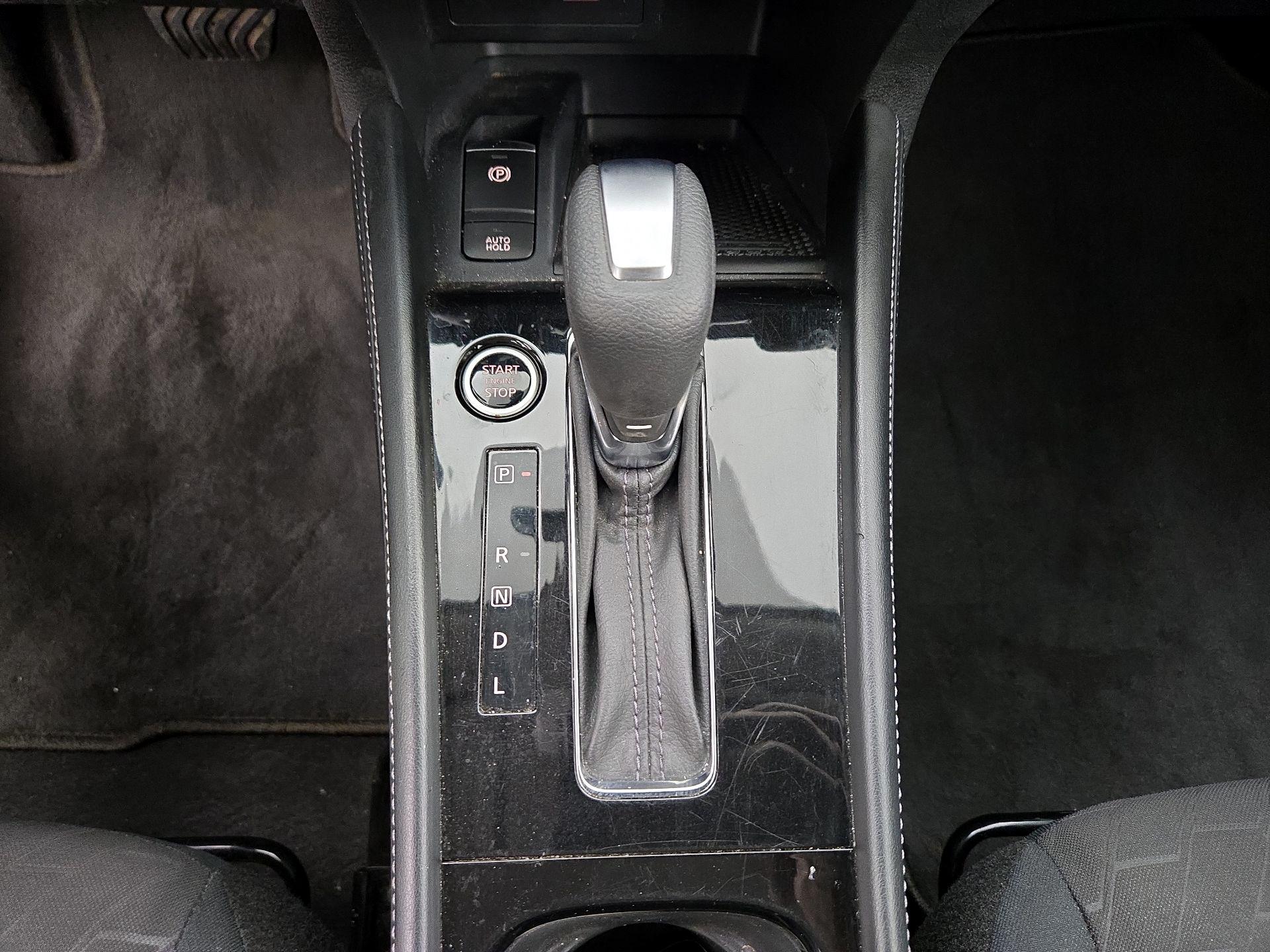 Thumbnail: 2024 Nissan Kicks - 16