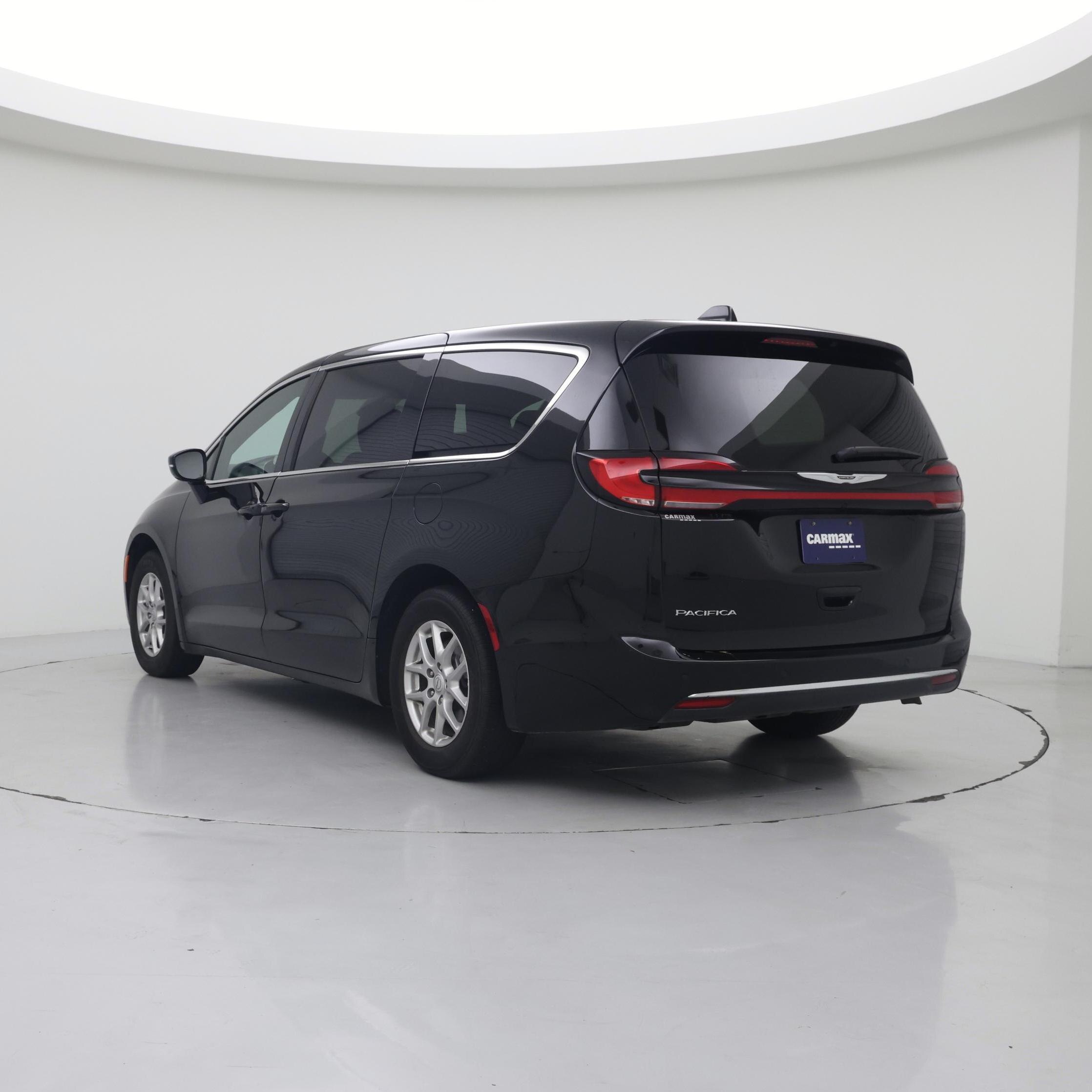 Thumbnail: 2025 Chrysler Pacifica - 2