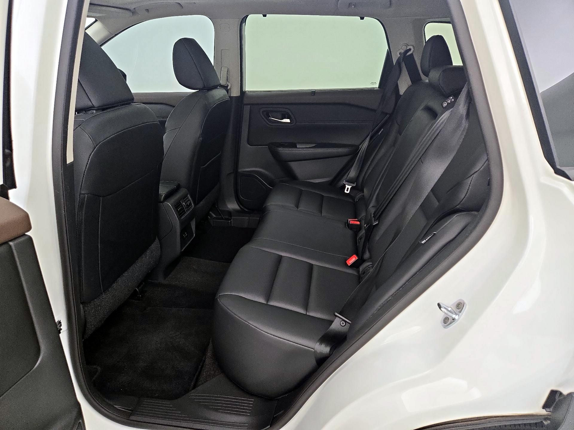 Thumbnail: 2023 Nissan Rogue - 20